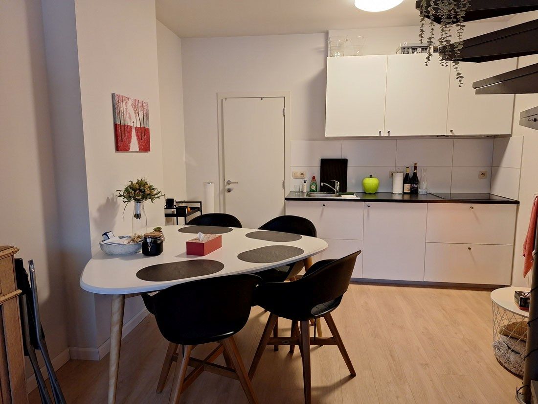 Smaakvol gerenoveerde rijwoning te Hasselt centrum foto 9