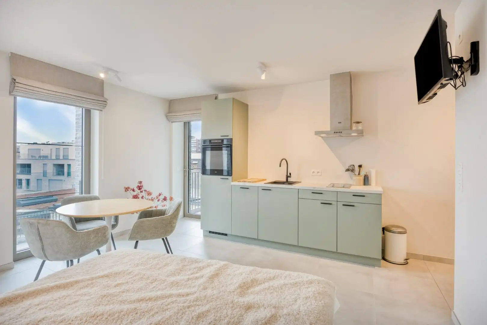 Bemeubelde studio met terras en kelderberging in het centrum van Leuven! - EPC 50 kWh/m² - bewoonbare opp. 37,5 m² foto 10