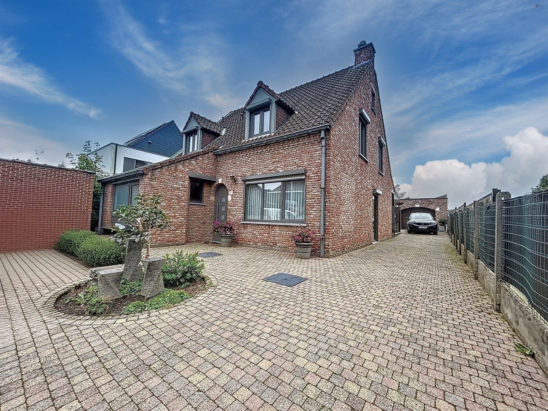 Villa met dubbele garage/ werkplaats op prachtig  perceel van 702m² foto 20