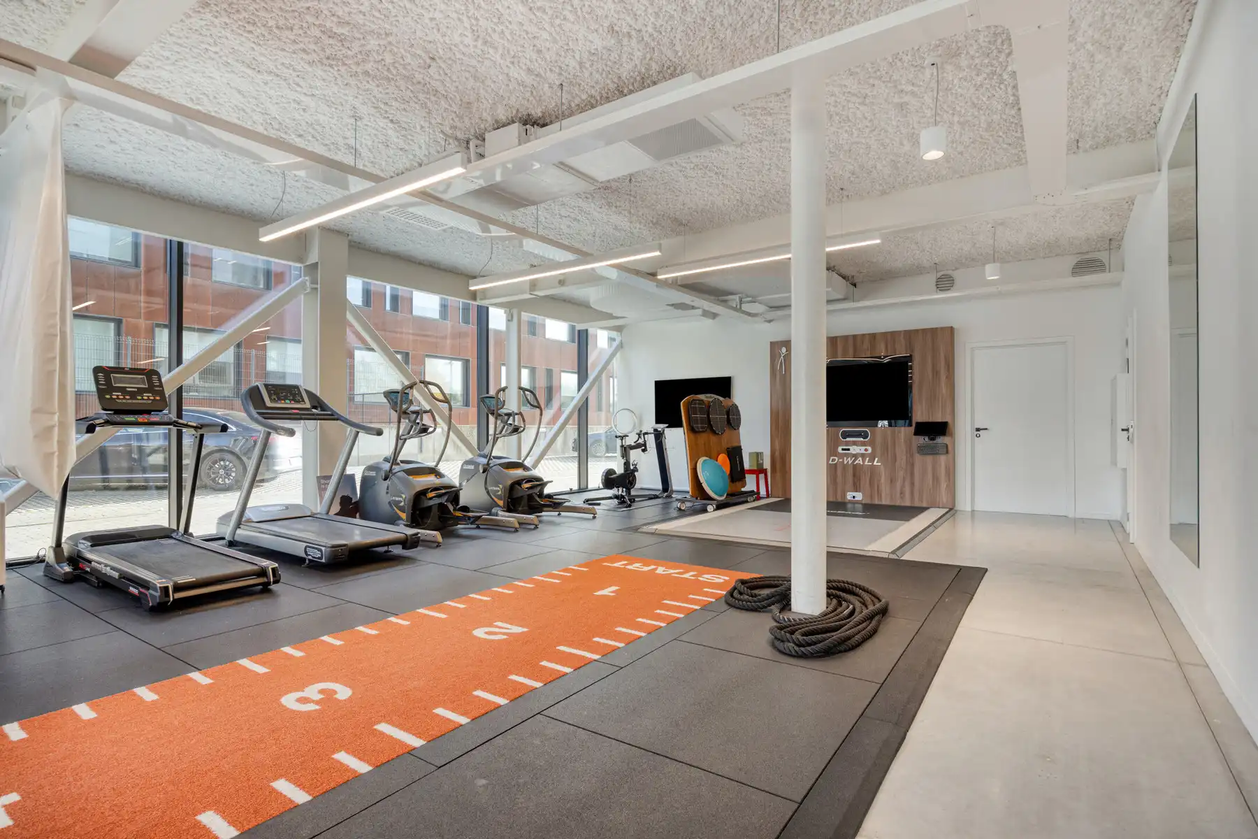 Praktrijkruimtes in multidisciplinair health center foto 11