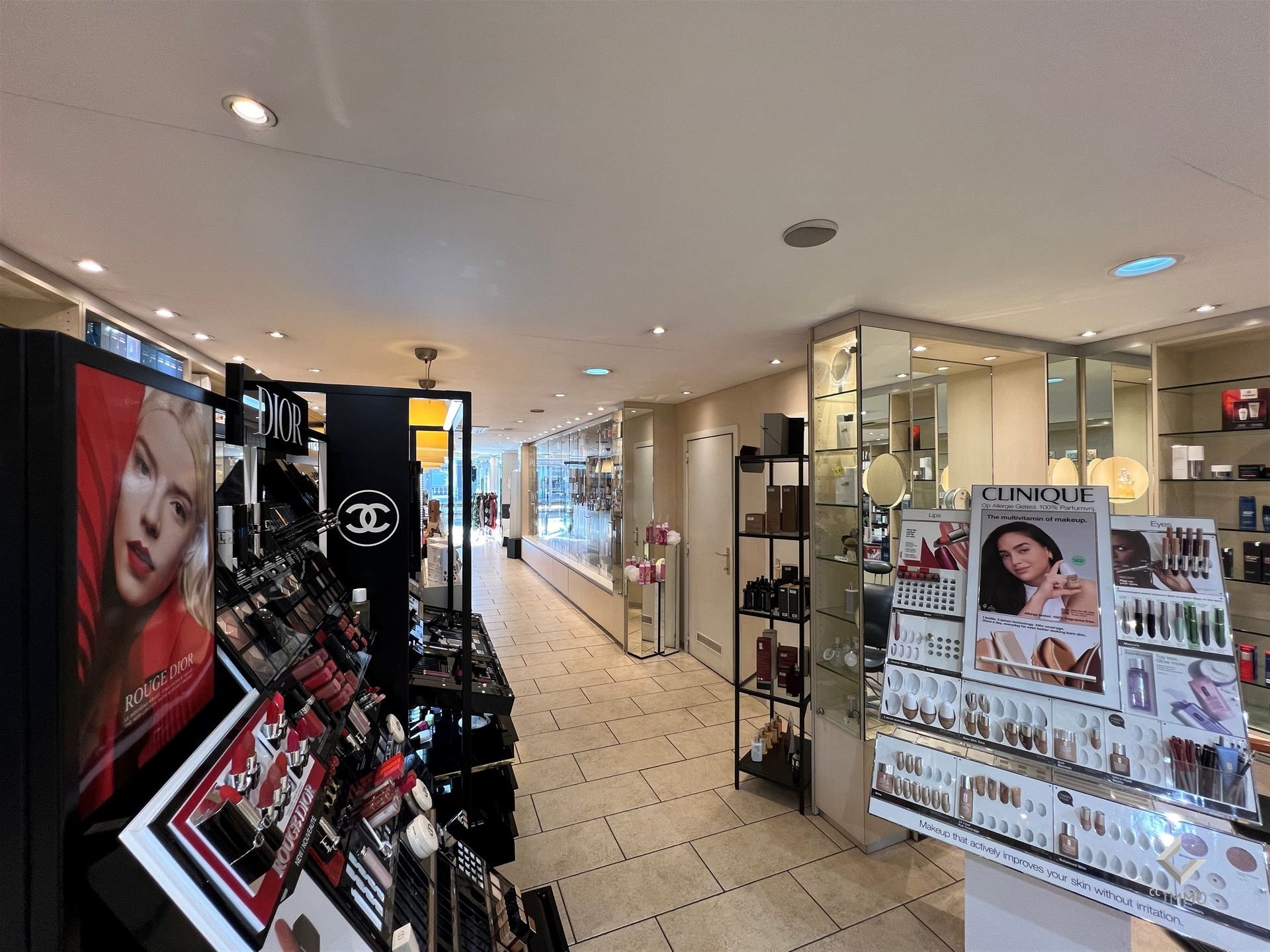 IN OPTIE: Handelspand ca. 160m² + tuin ca. 140m² op commerciële ligging! foto 6