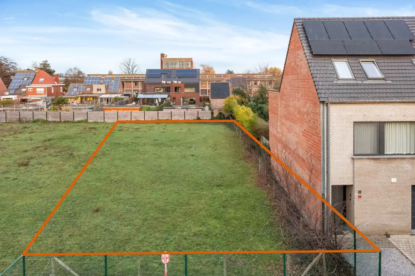 Rustig gelegen bouwgrond voor een halfopen bebouwing op 553m² foto 13