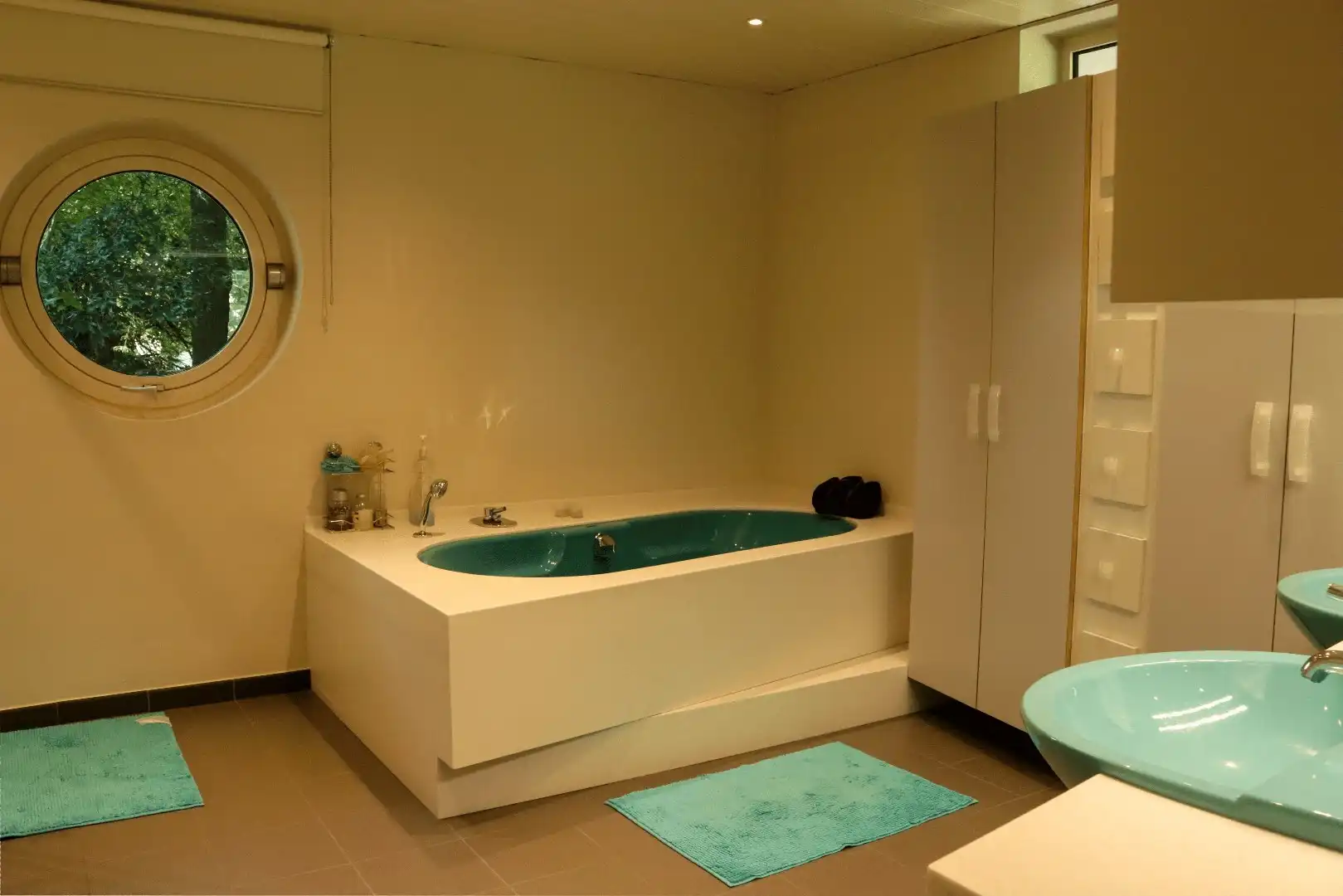 Riante villa met binnenzwembad op een uitzonderlijk domein van 6.426 m² foto 22