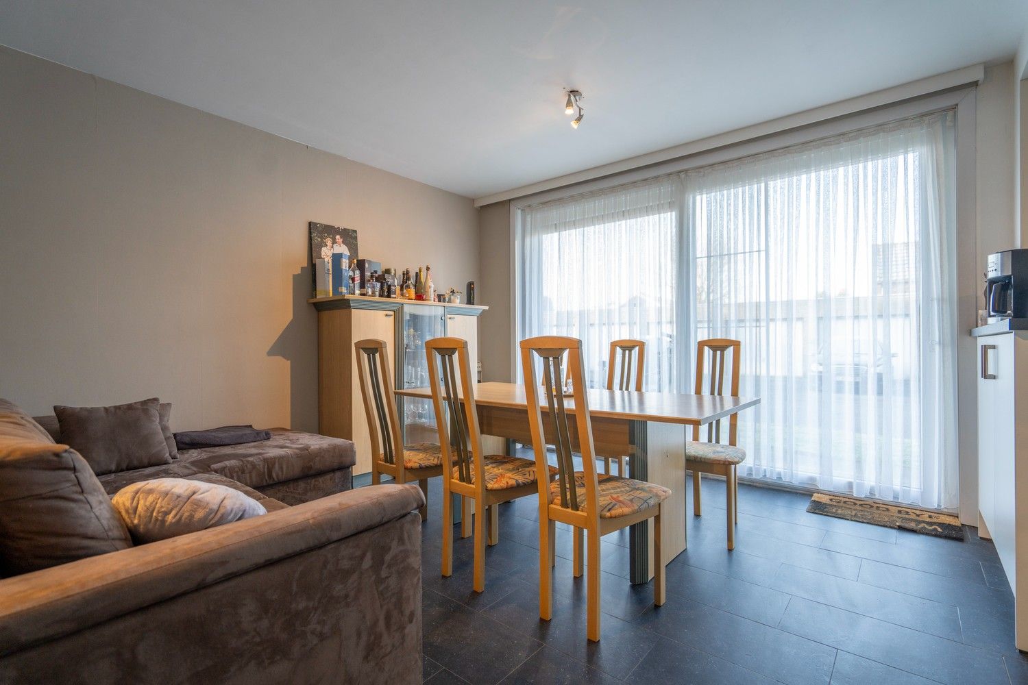 GELIJKVLOERS APPARTEMENT foto 3