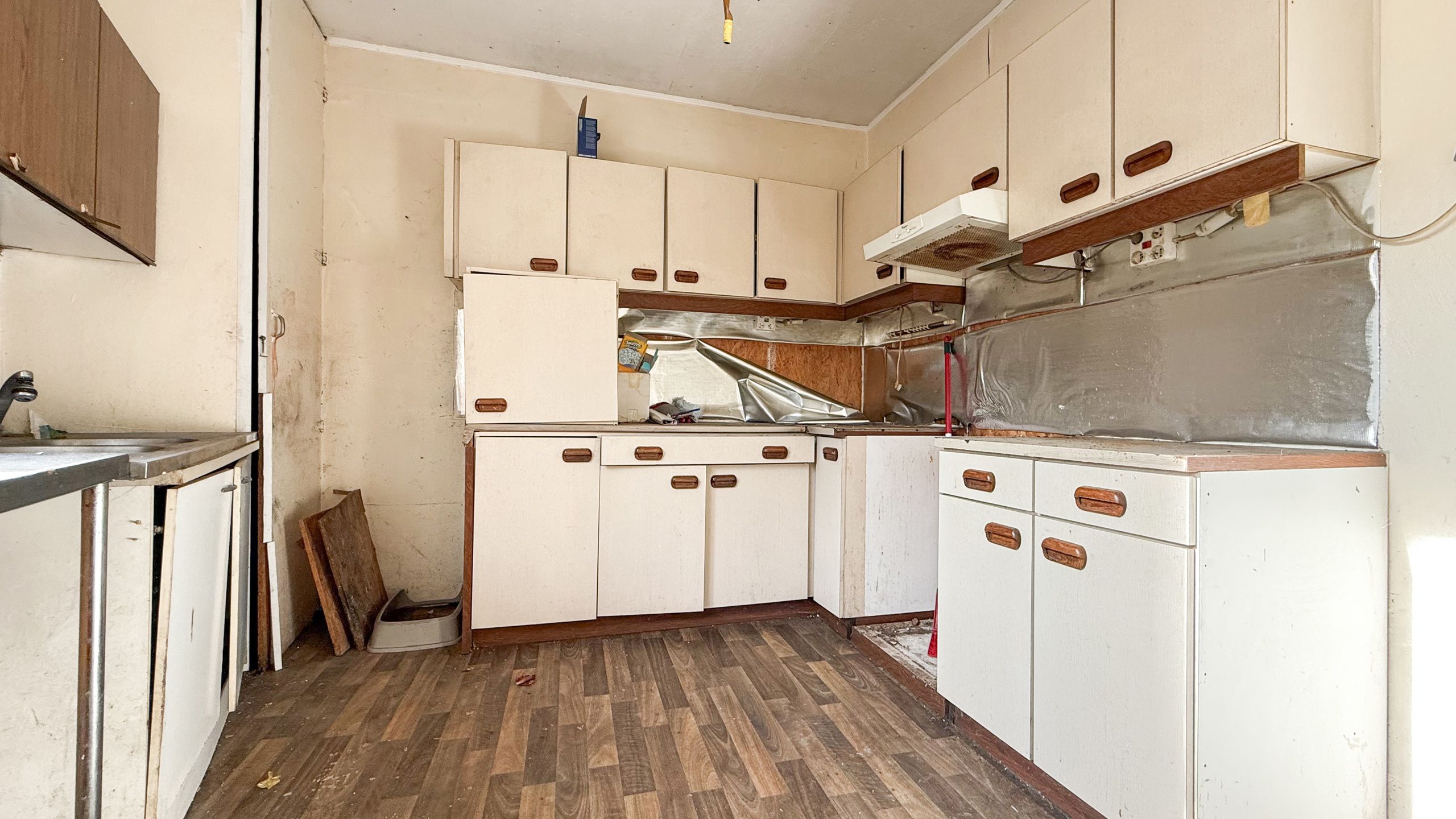 Te  renoveren HOB met veel mogelijkheden! foto 9