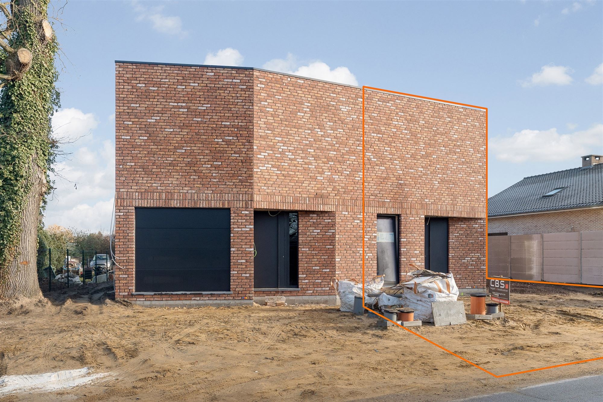 VOLLEDIG AFGEWERKTE NIEUWBOUWWONING OP CENTRALE LIGGING TE BERINGEN foto 14