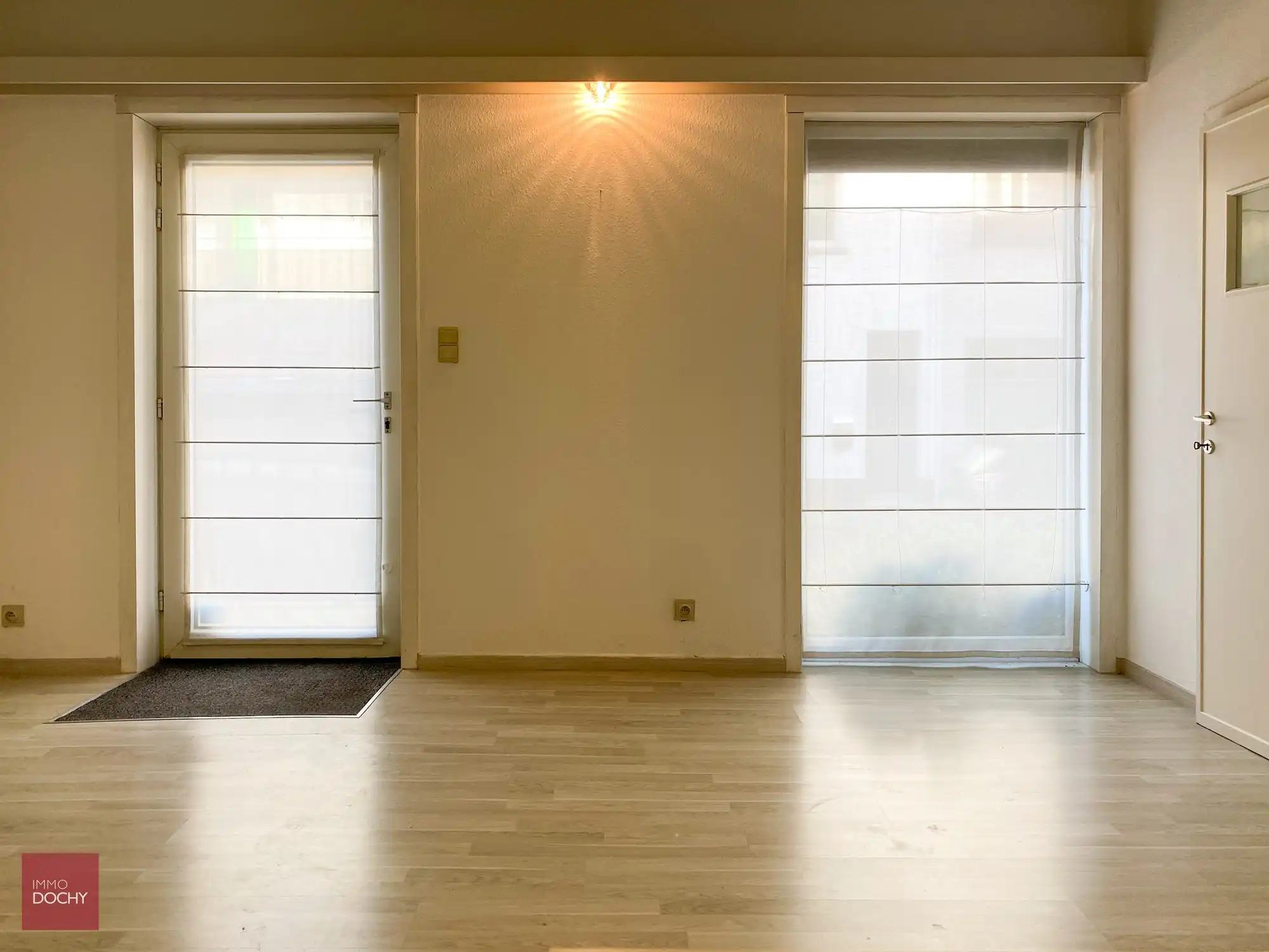 centraal gelegen KANTOOR | Verhelststraat foto 3