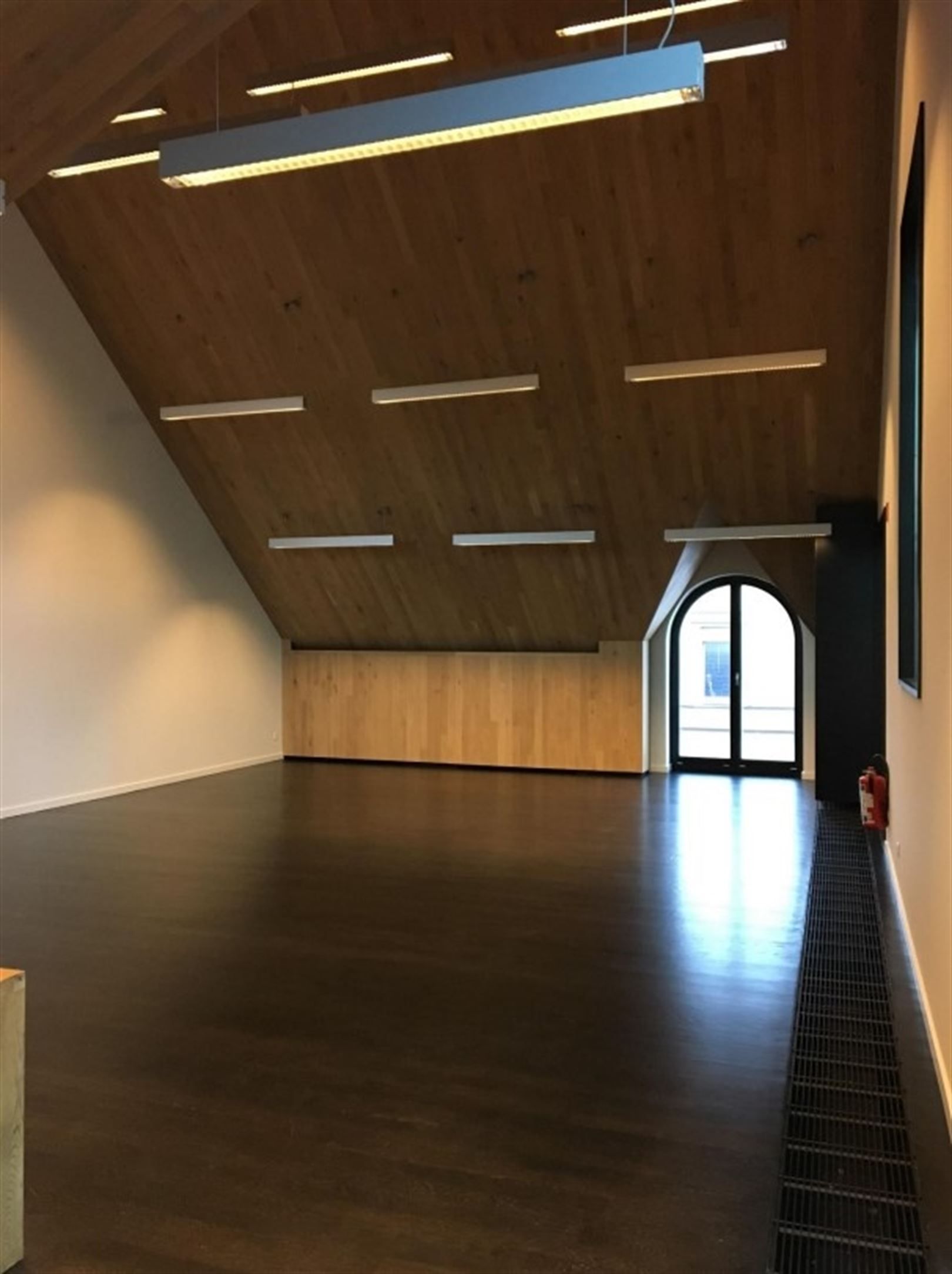 Kantoren gelegen in het prachtige pakhuis Valkeniers foto 9