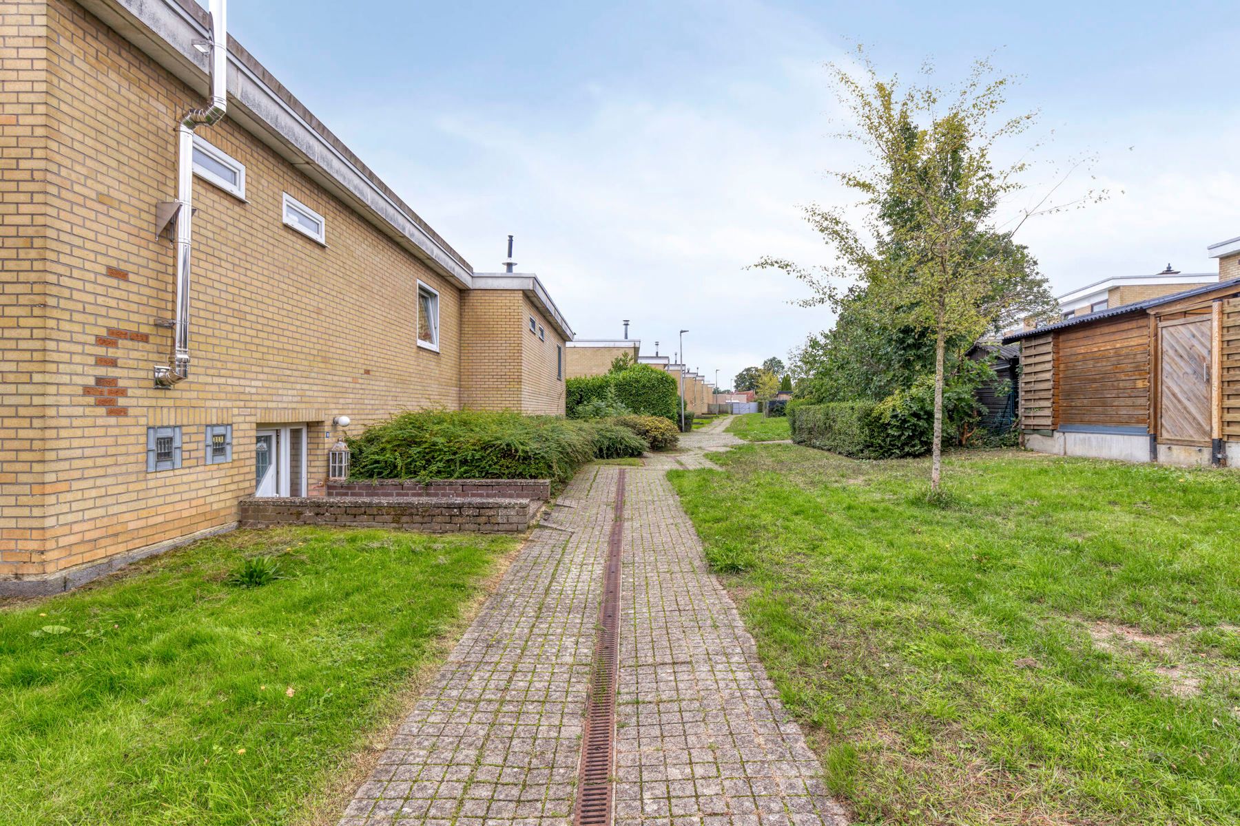 Instapklare GB met 4 slpk, tuin en garage! foto 22