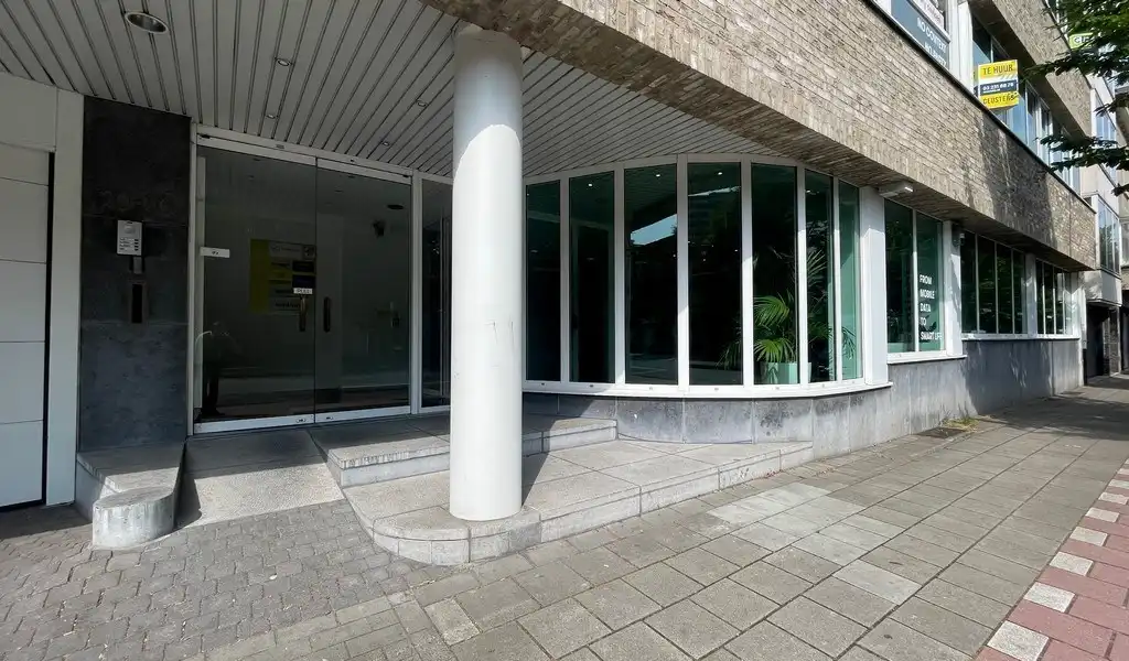 Gelijkvloers kantoor te huur nabij Singel in Antwerpen foto 2