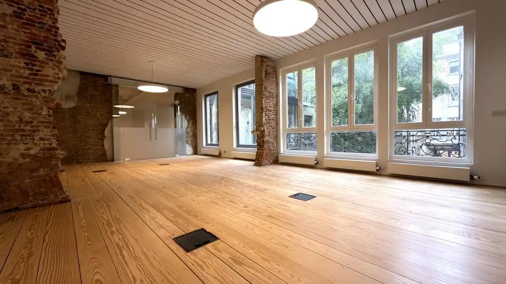 Kantoorruimte te huur in historisch pand in hartje Antwerpen foto 7