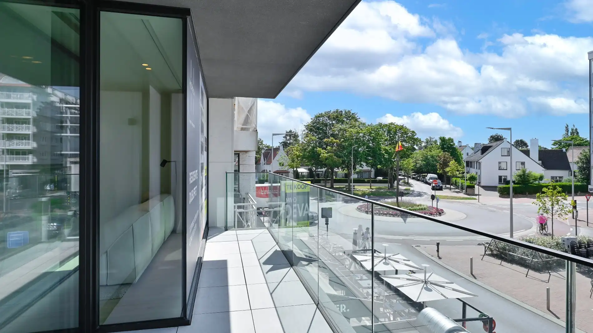 Nieuw appartement gelegen aan de zuidkant van het vernieuwde Burg. Fr. Desmidtplein. Gevelbreedte van ca. 8 meter. foto 10