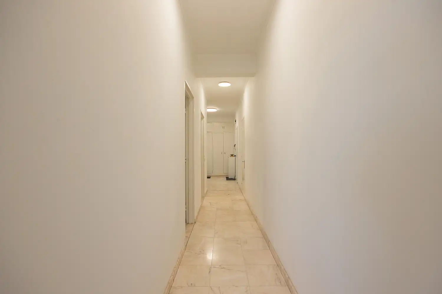 Ruim en instapklaar 2-slaapkamer appartement op toplocatie aan het Stadspark met terras, EPC B! foto 25