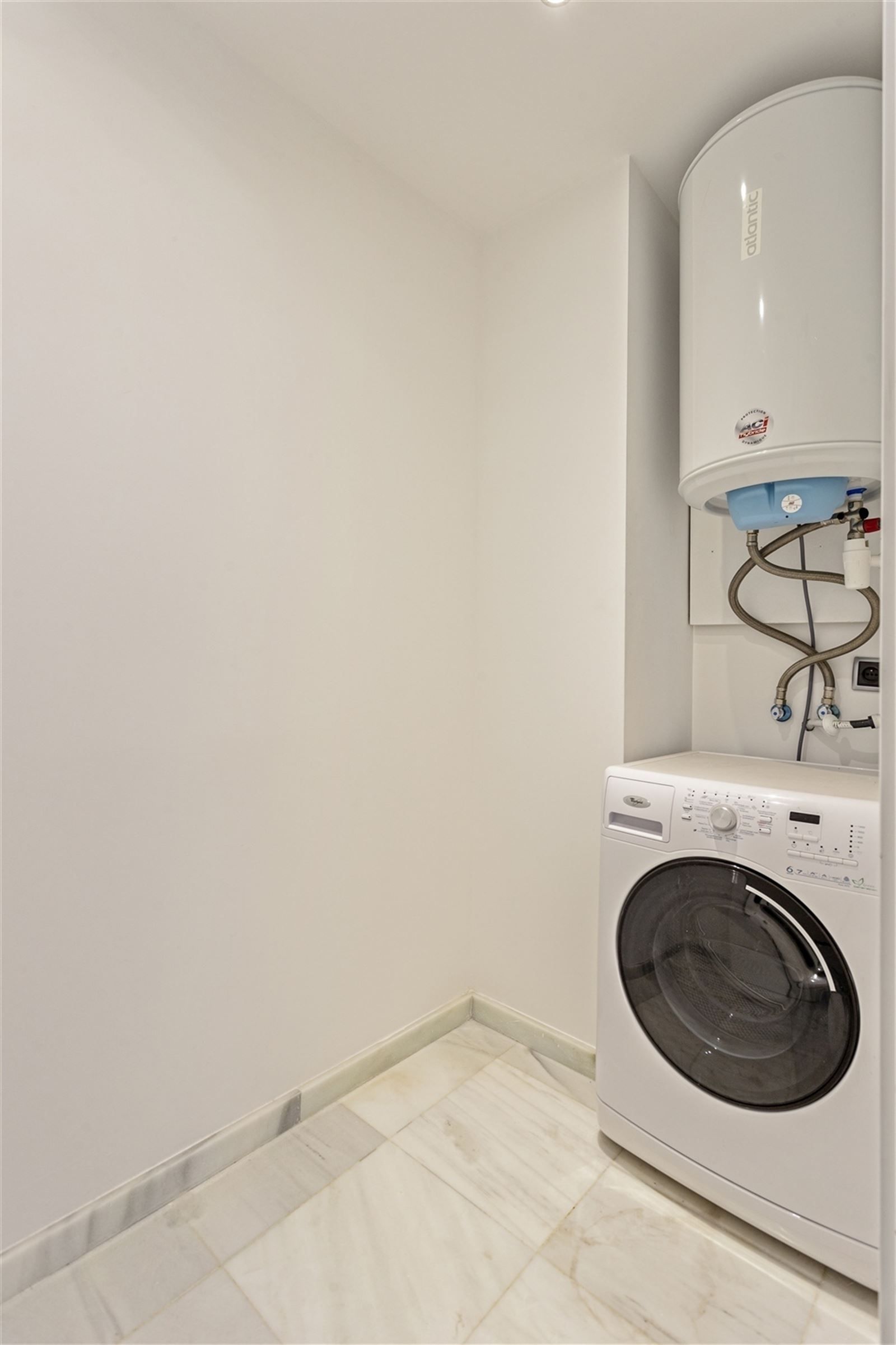 For the shop aholics between us: Meir shopping street foto 9