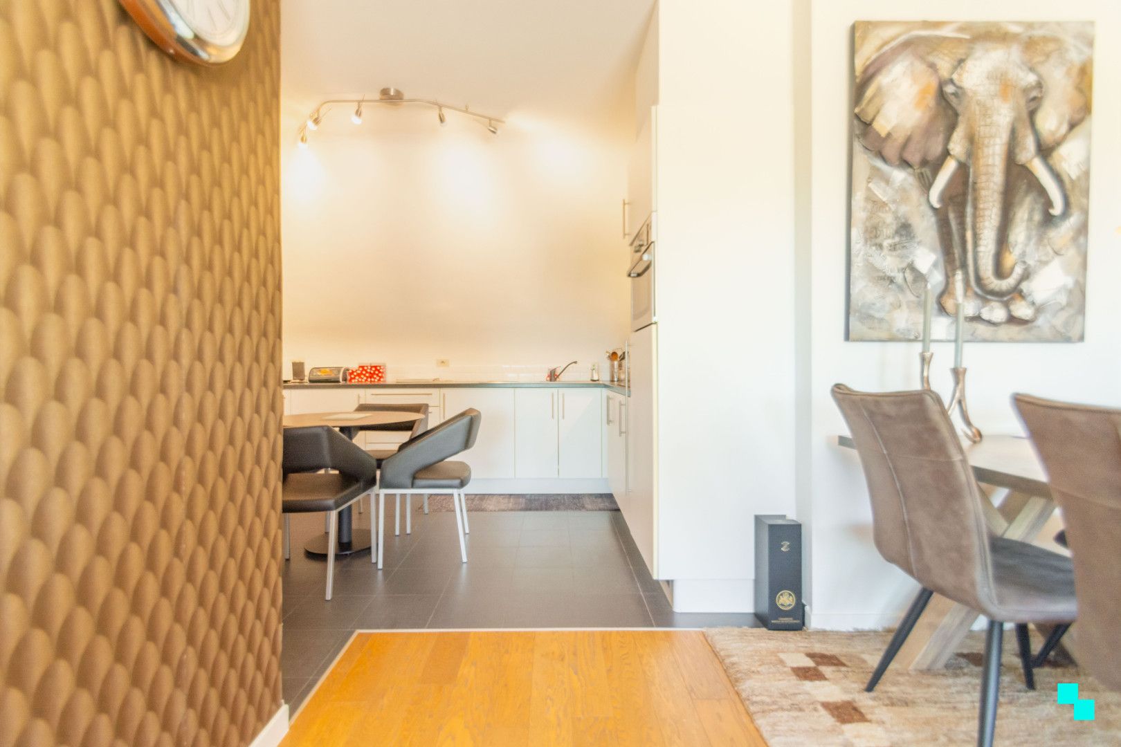 Tweeslaapkamerappartement met ruim terras in het dorp van Merelbeke foto 10