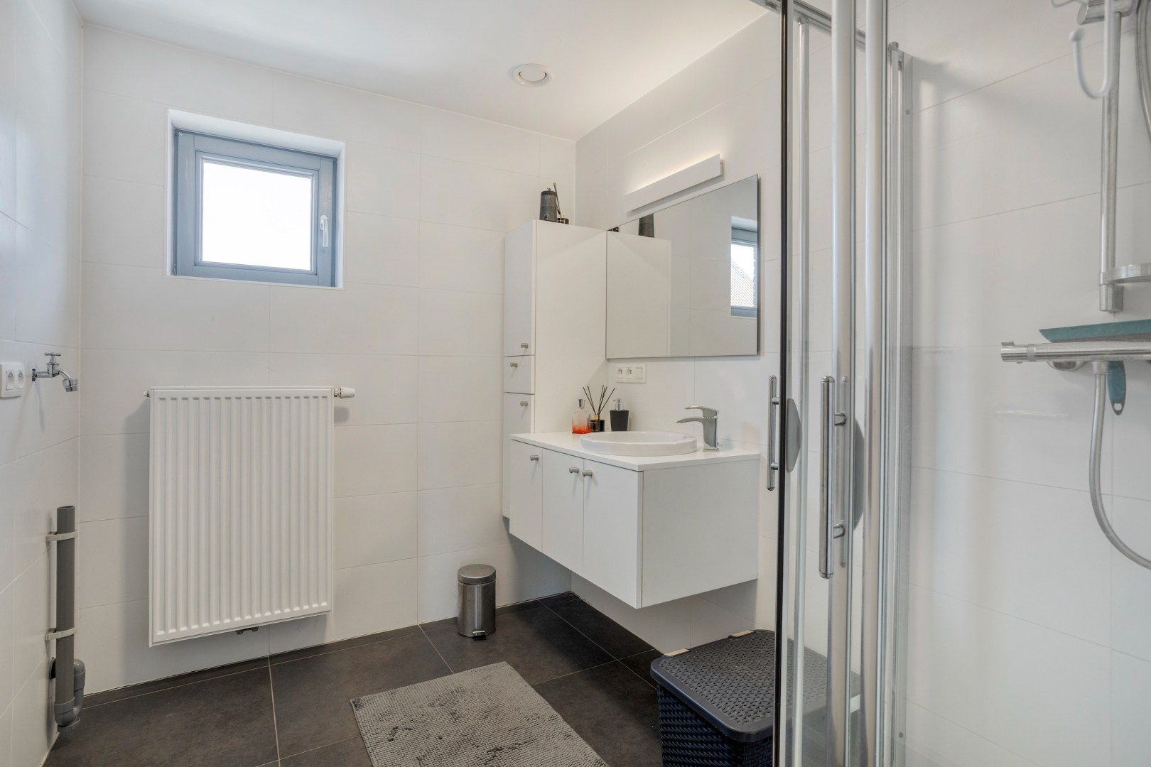 Mooi appartement met 2 slaapkamers in centrum Wevelgem! foto 15