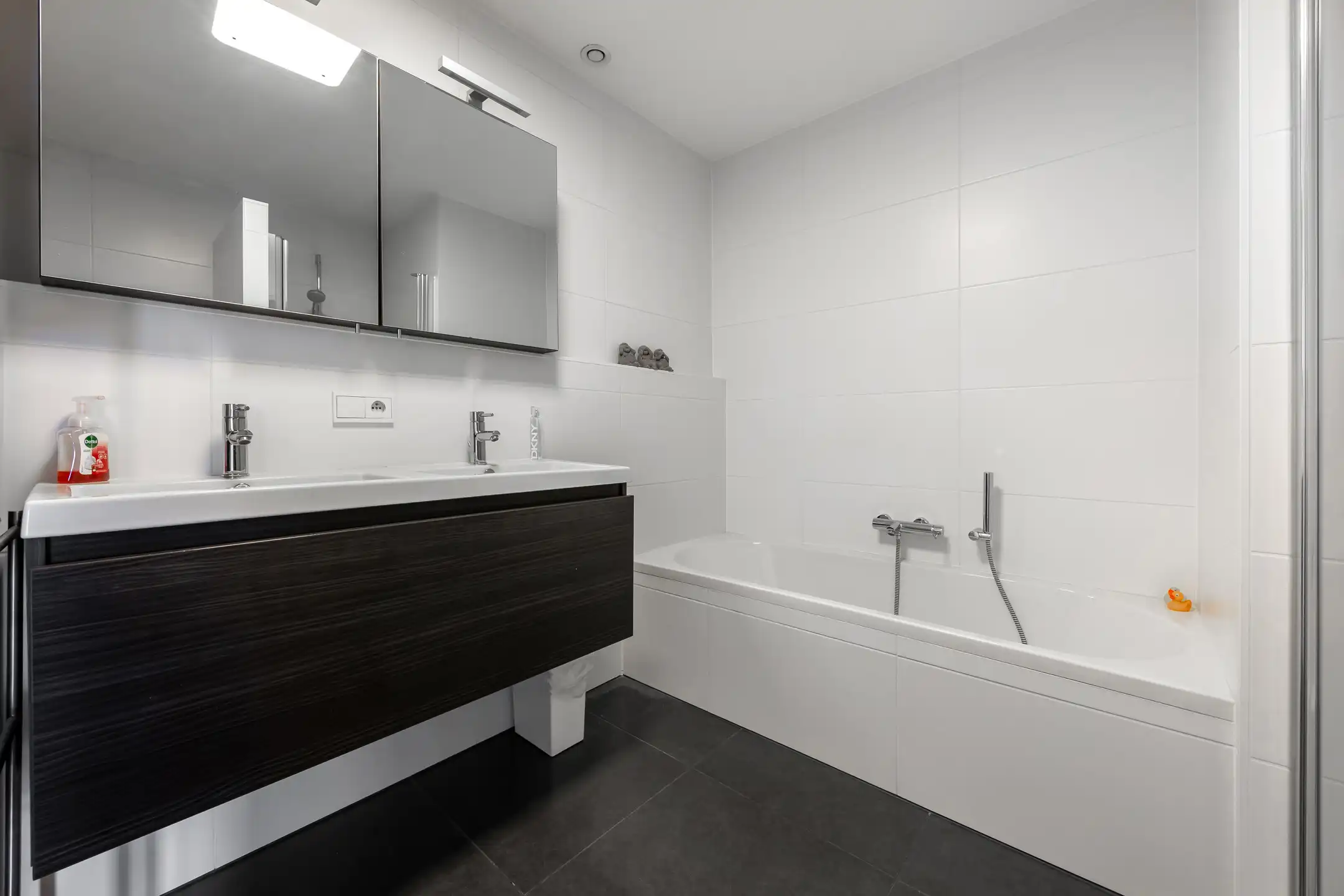 100m² wooncomfort op top ligging aan het Eilandje foto 12