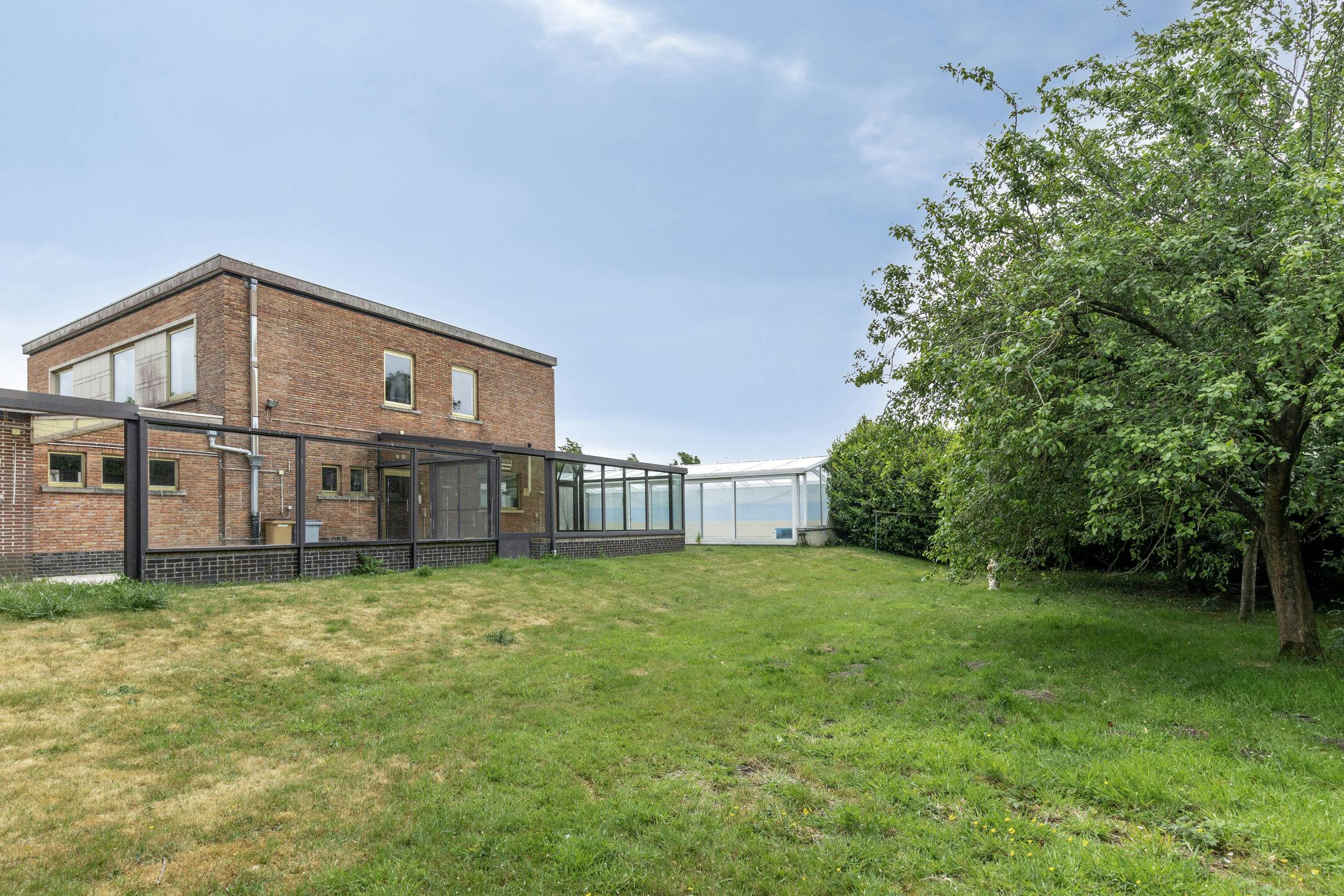 Statig te renoveren villa te koop met zwembad nabij Brugge  foto 12
