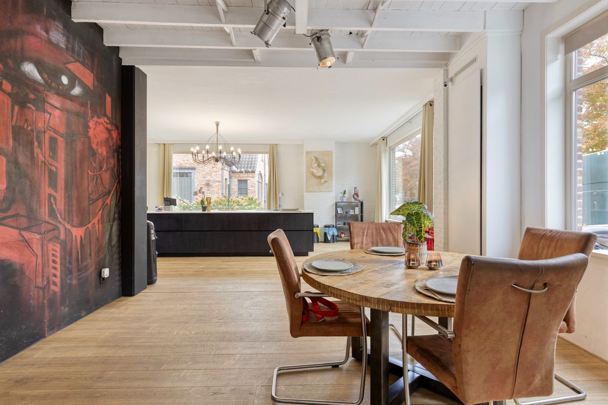 Vrijstaande loftwoning op een perceel van 620 m², 3 slaapkamers en een bijgebouw/schuur foto 5