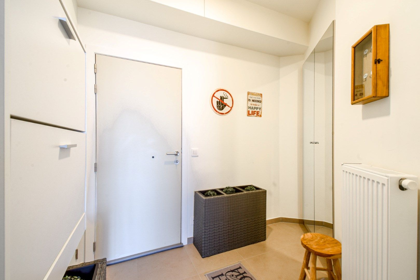 Instapklaar appartement op de zeedijk foto 9