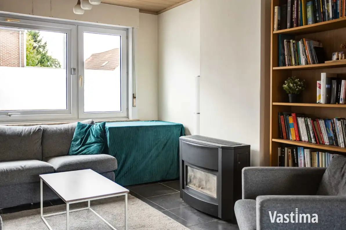 Halfopen woning met prachtige tuin en ruimte om te groeien foto 4