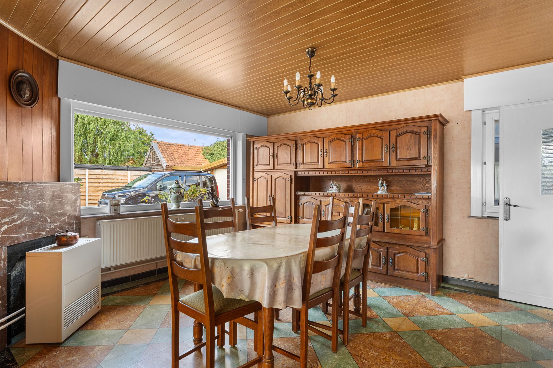 Alleenstaande gezinswoning met tuin en potentieel in Torhout foto 5