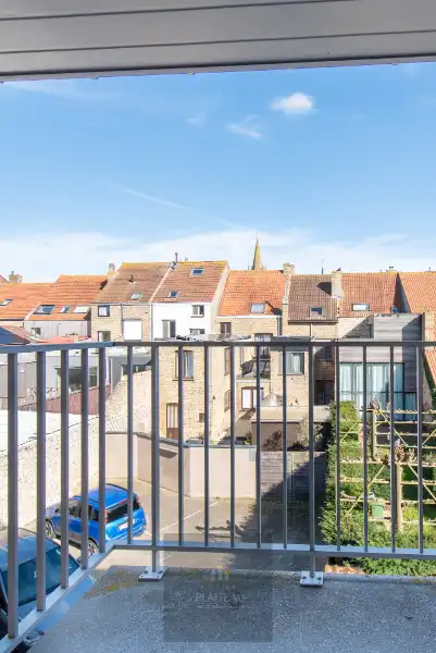 Recent appartement met één slaapkamer, parkeerplaats en kelderberging. foto 9