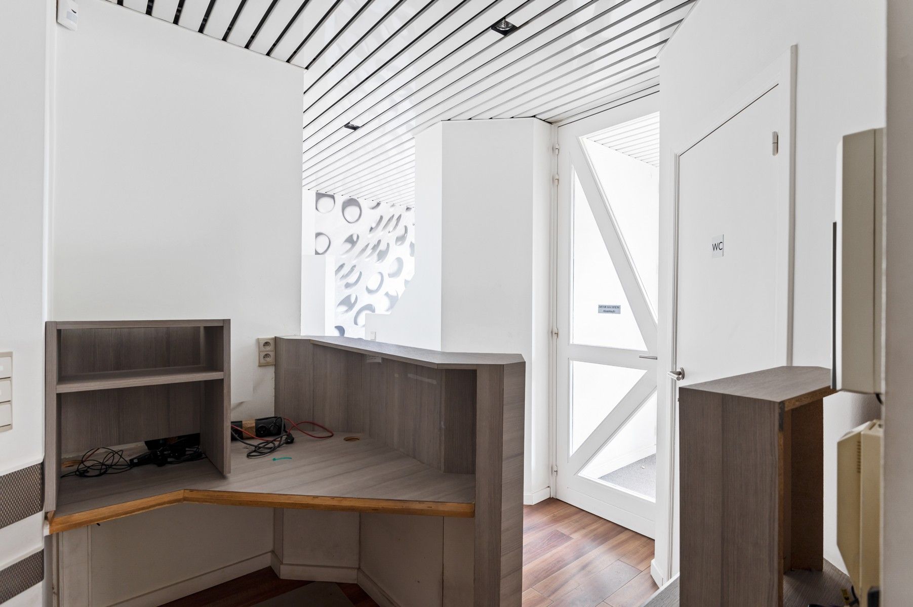 Centraal gelegen handelshuis foto 8