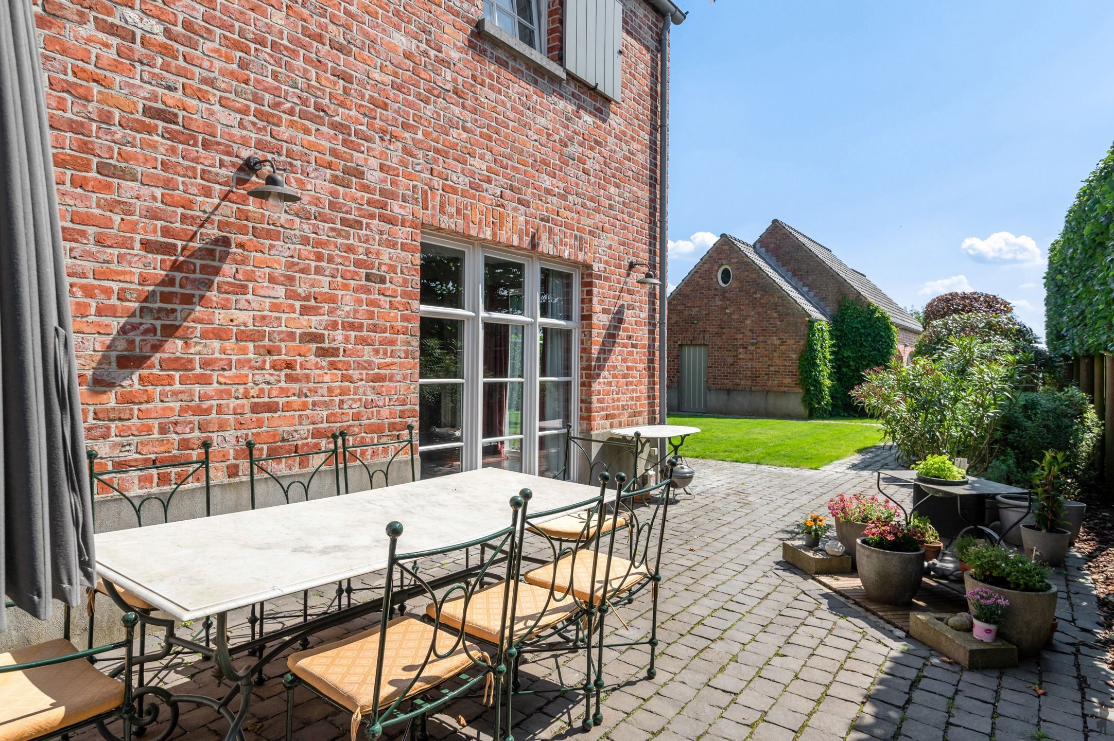 Prachtige villa op rustige locatie met achterliggend weiland. foto 9