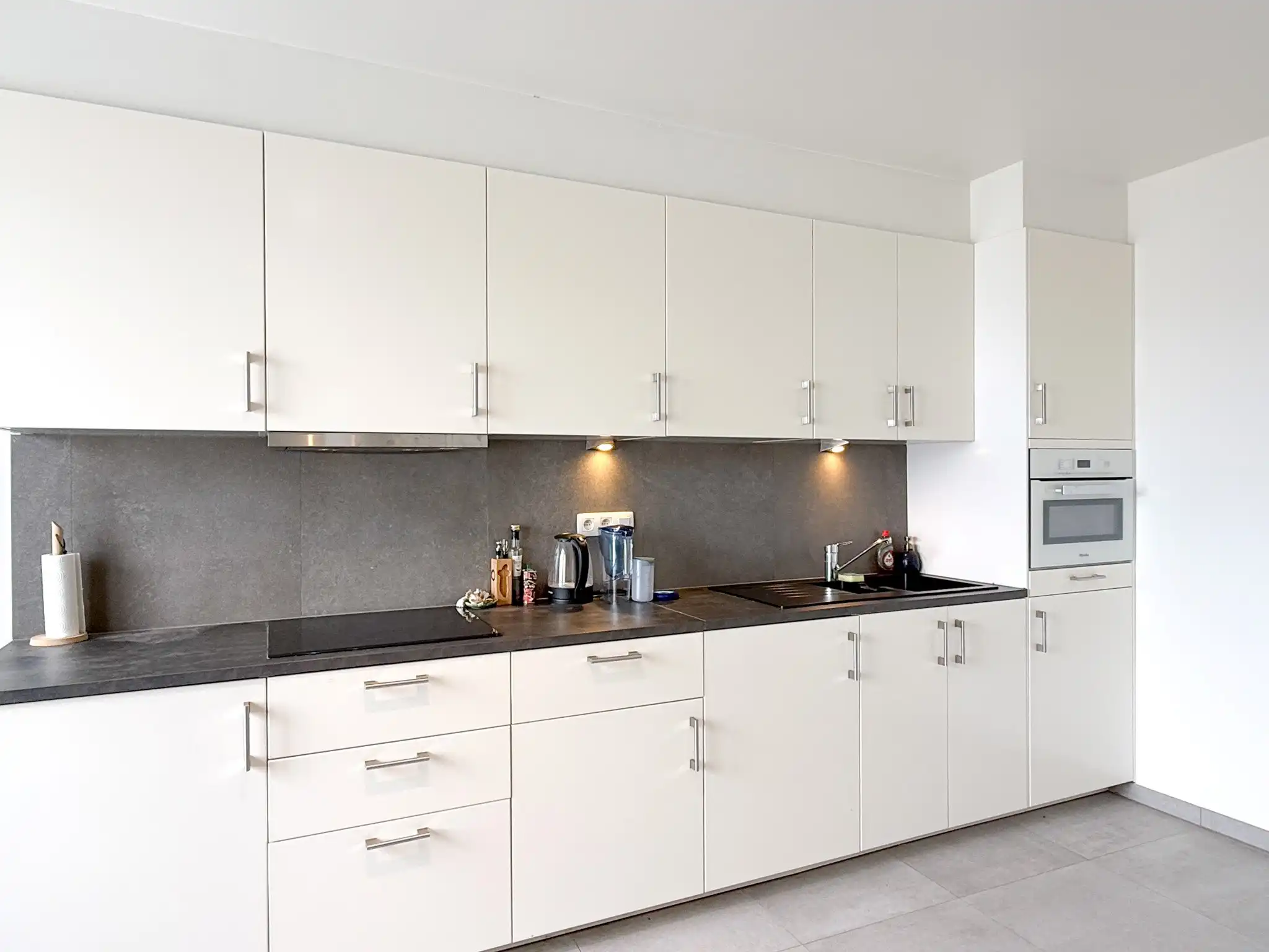 Appartement met 1 slaapkamer en autostaanplaats in het centrum van Beveren foto 3