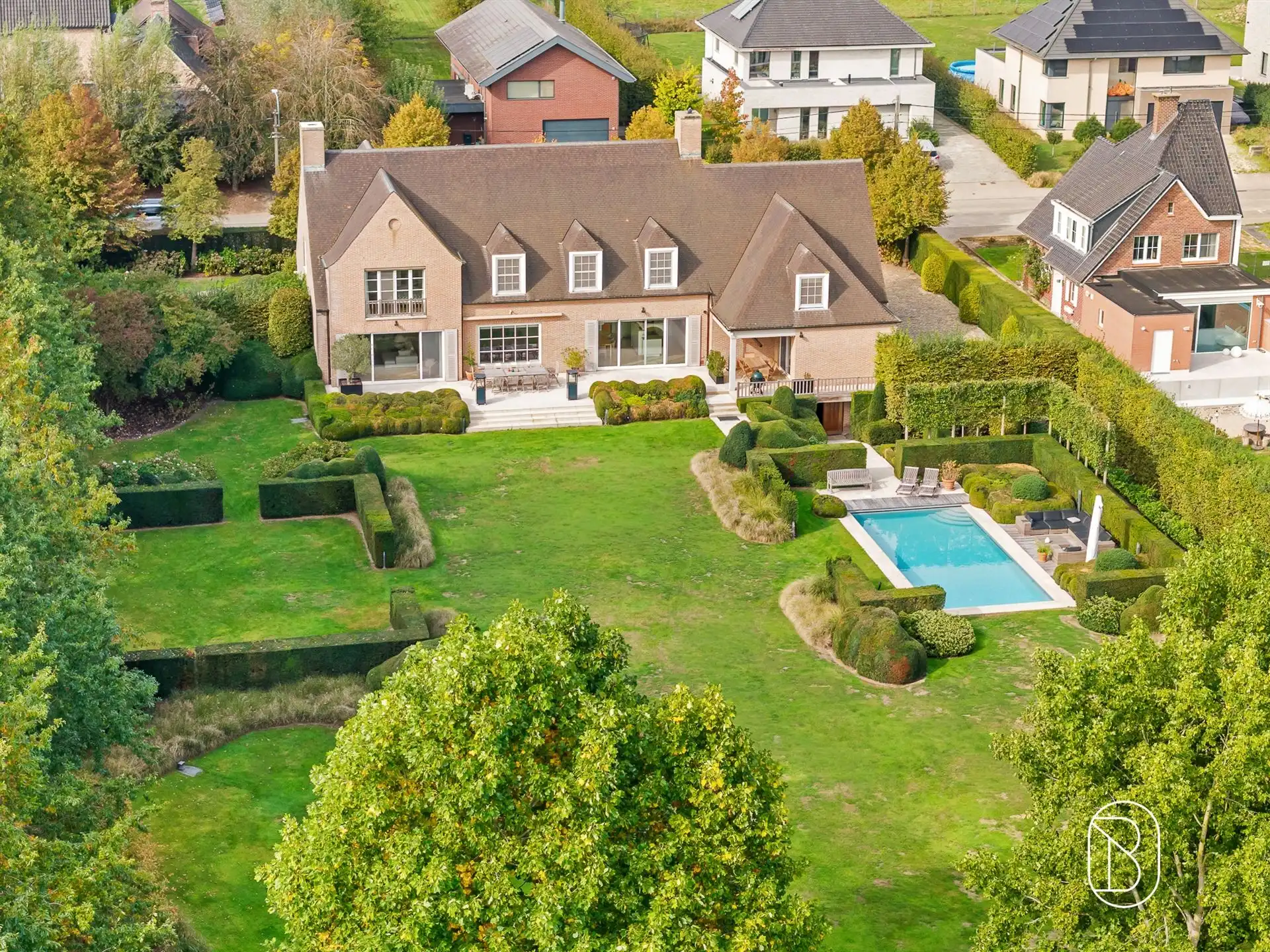 Klassevilla op méér dan 1 hectare, met prachtig zicht!  foto 30