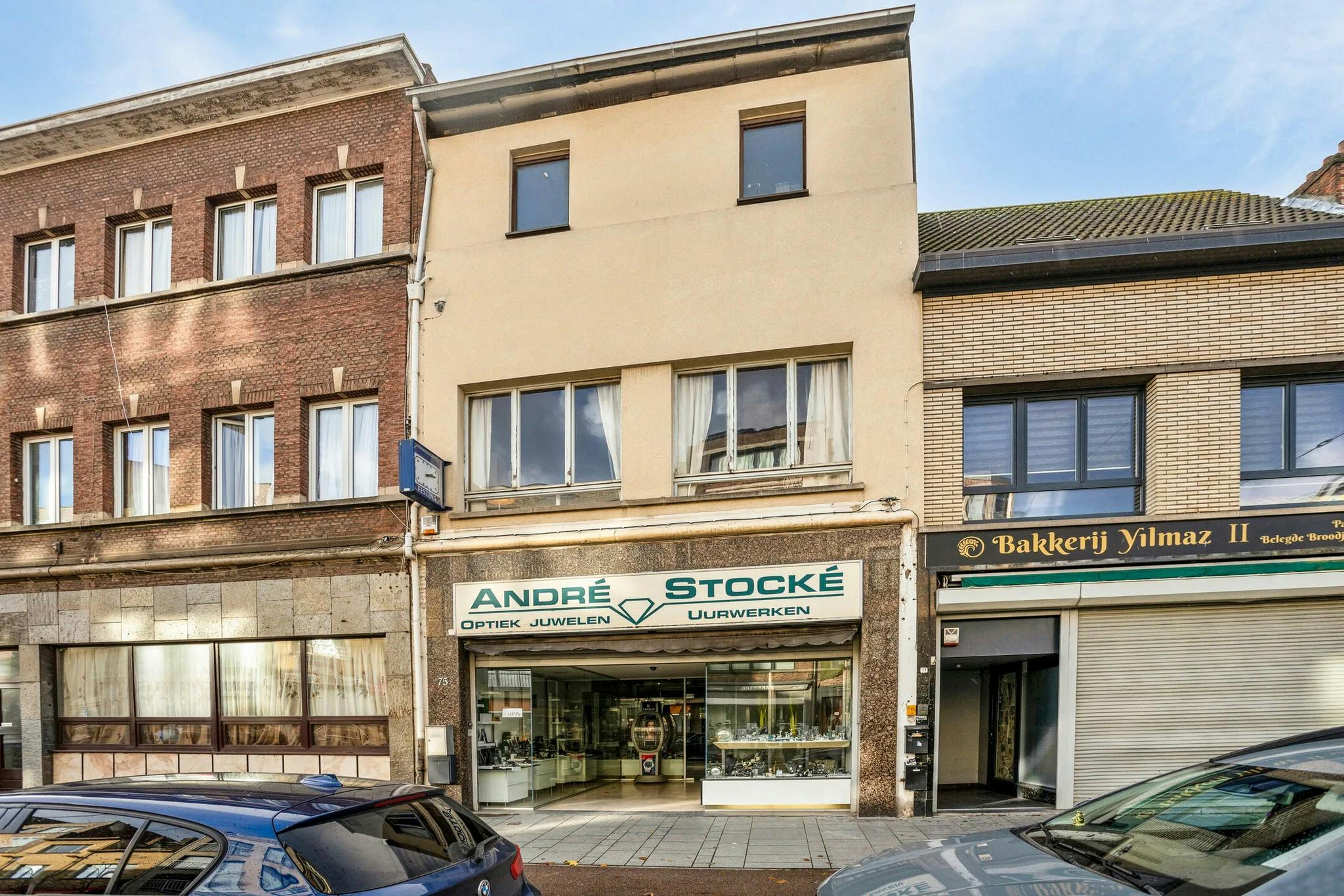 Handelspand met woonst te koop in Hoboken  foto {{pictureIndex}}