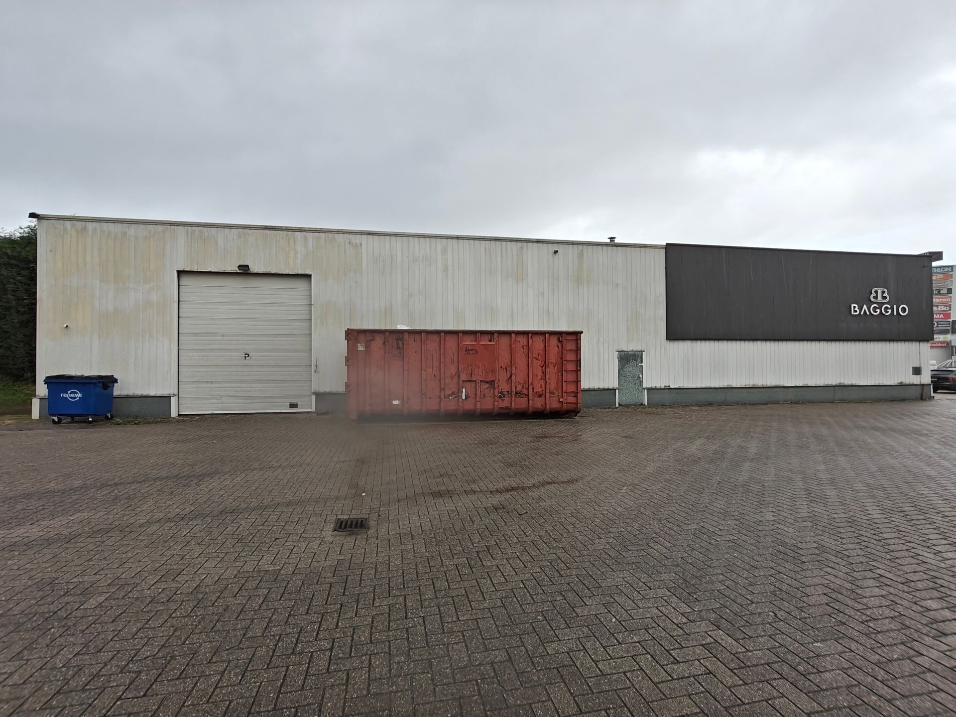 Te Huur: Showroom - 990 m² aan commerciële ruimte te Schelle foto 10