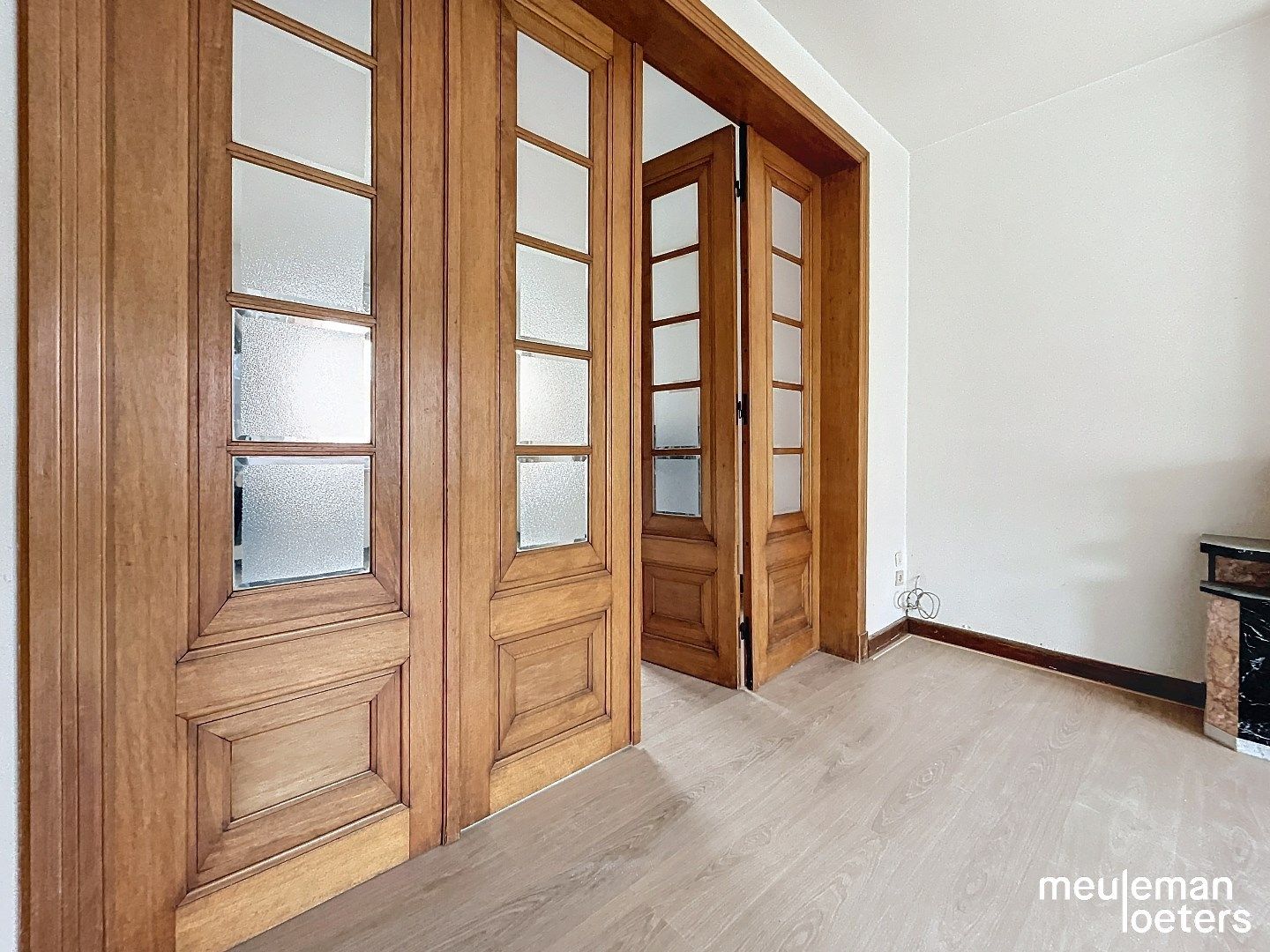 Karaktervolle ruime rijwoning met garage en tuin foto 4