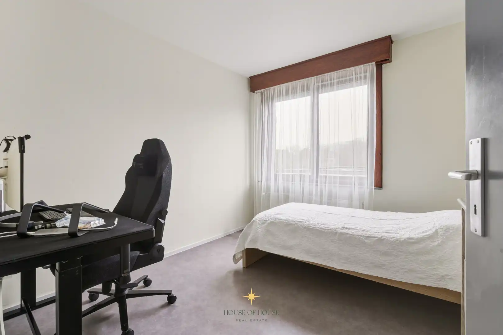 Woning met 5 slaapkamers op topligging in Assebroek, grenzend aan natuurgebied foto 12