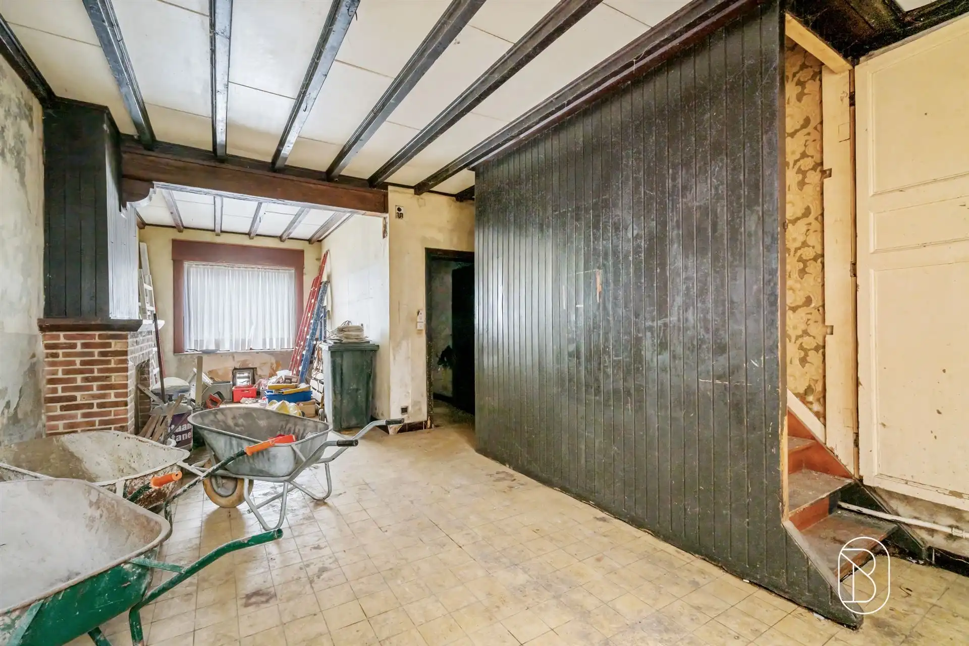 Te renoveren woning met tuin!  foto 6