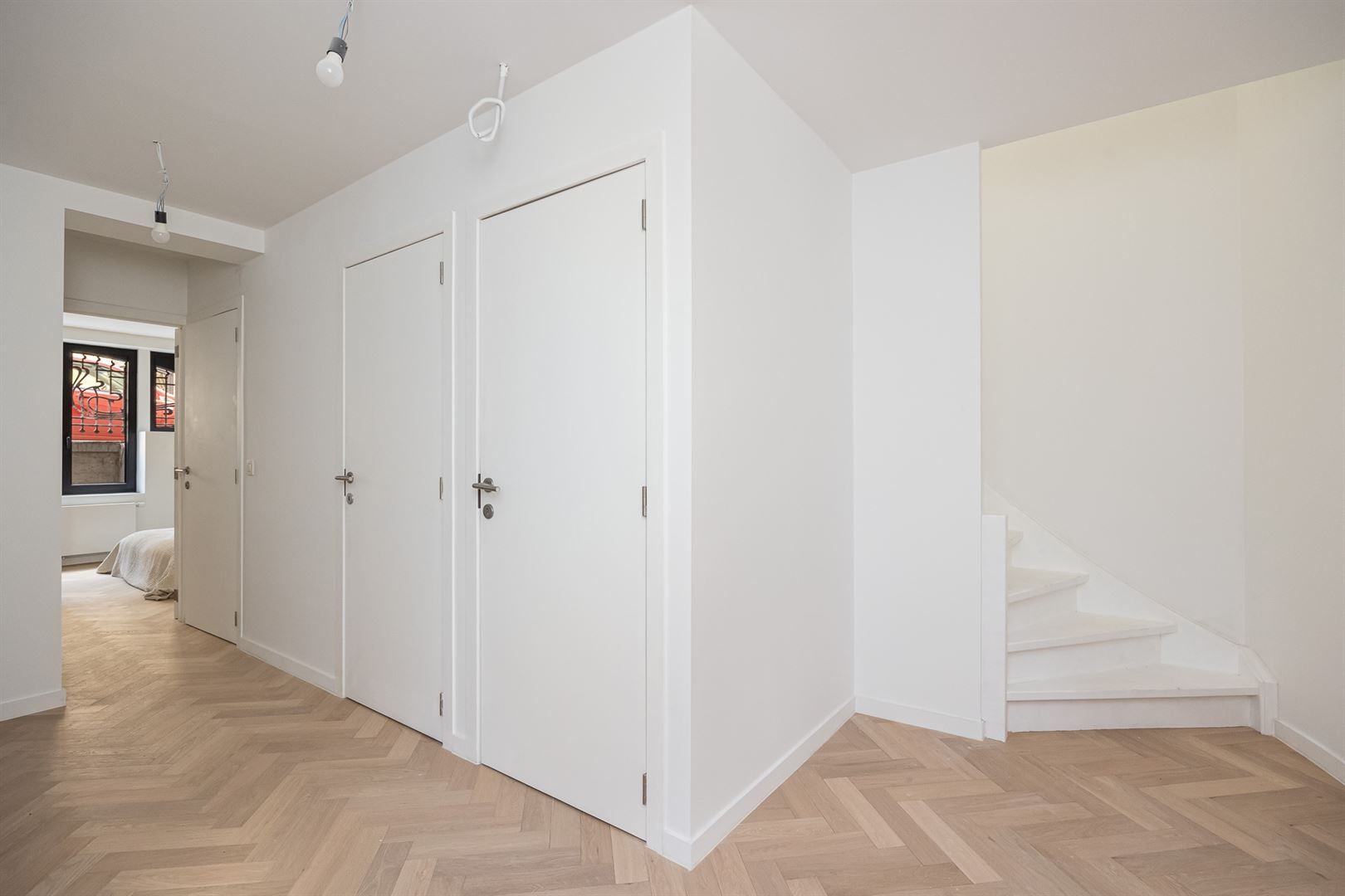 Elegant gelijkvloers in gerenoveerd Art Nouveau gebouw foto 17