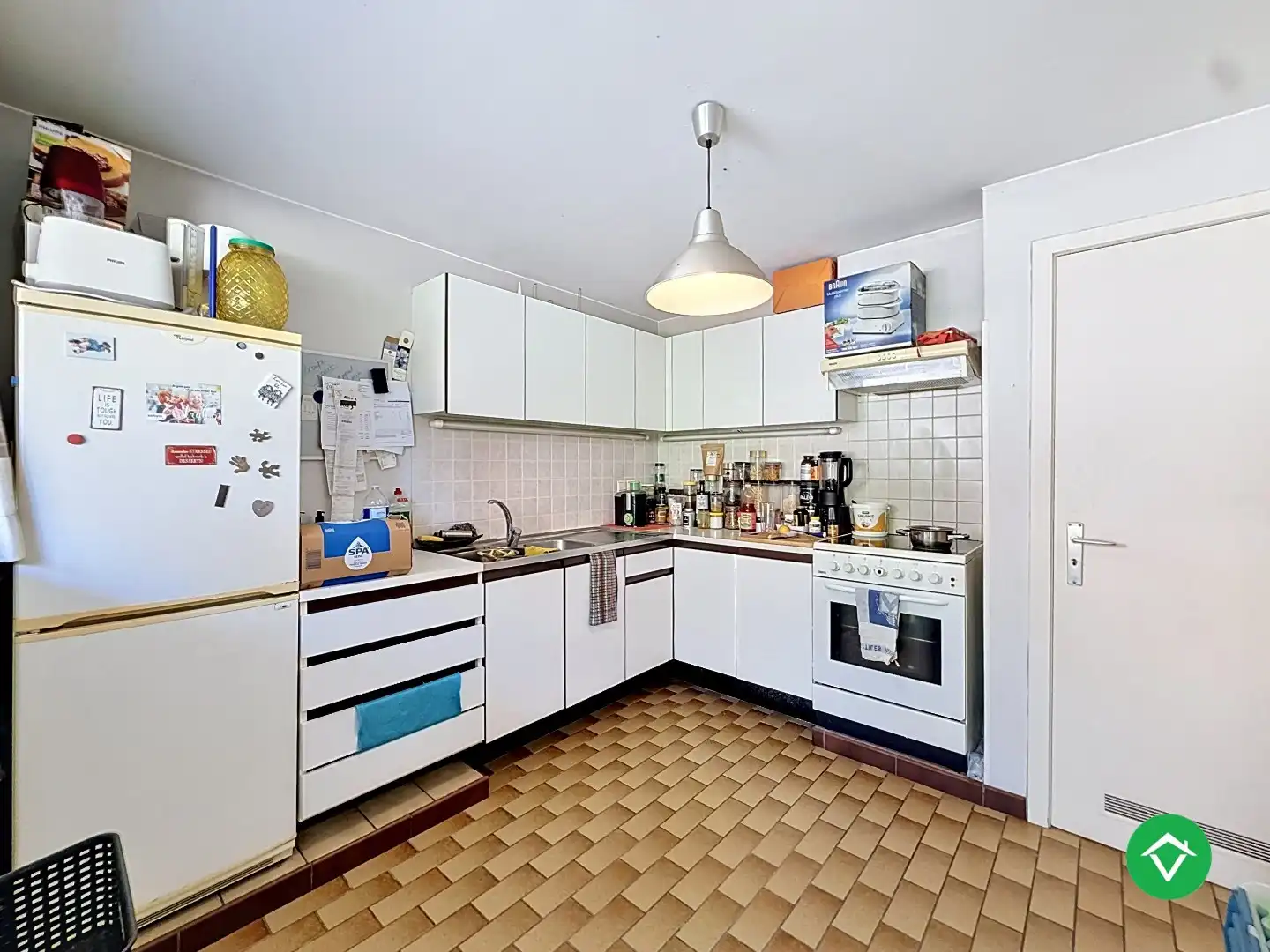 Appartement met 2 slaapkamers en garage te Roeselare foto 6