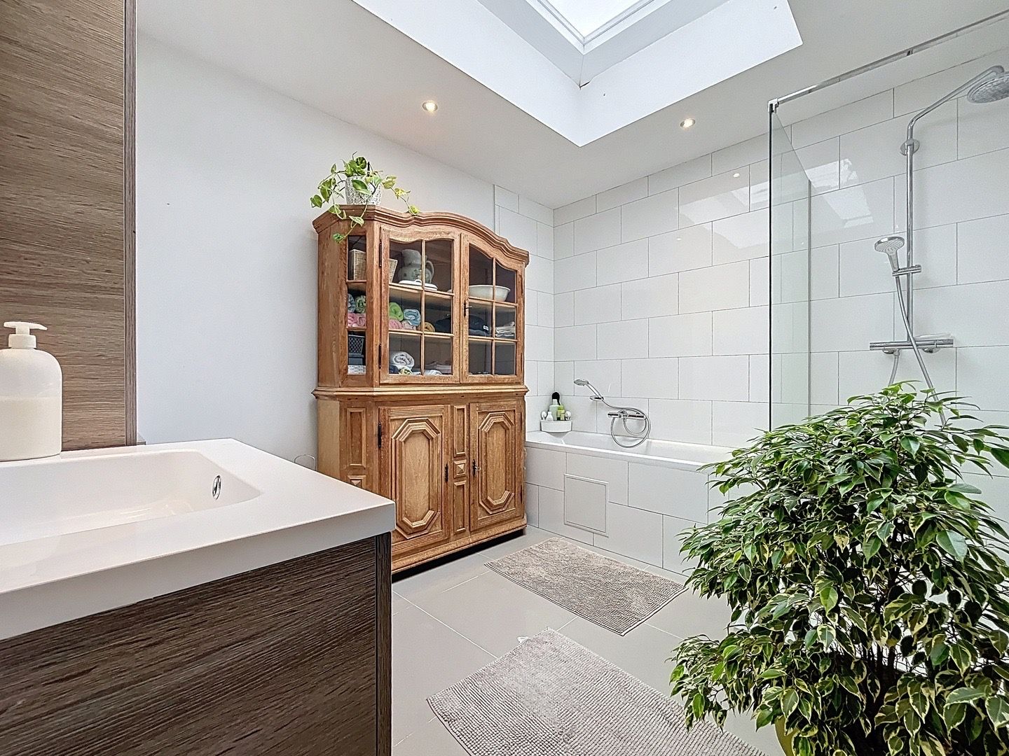 HOB met 4 - 5 slpks en super gezellig zuiders ingerichte tuin  foto 17