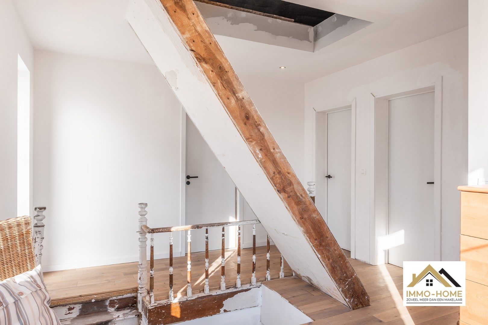 Recent gerenoveerde woning met magazijn en atelier-ruimte  foto 17
