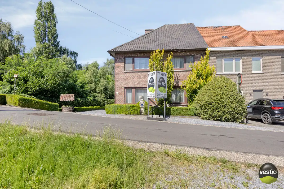 RUSTIG GELEGEN TIJDLOZE WONING MET 4 SLK EN RUIME TUIN. foto 39