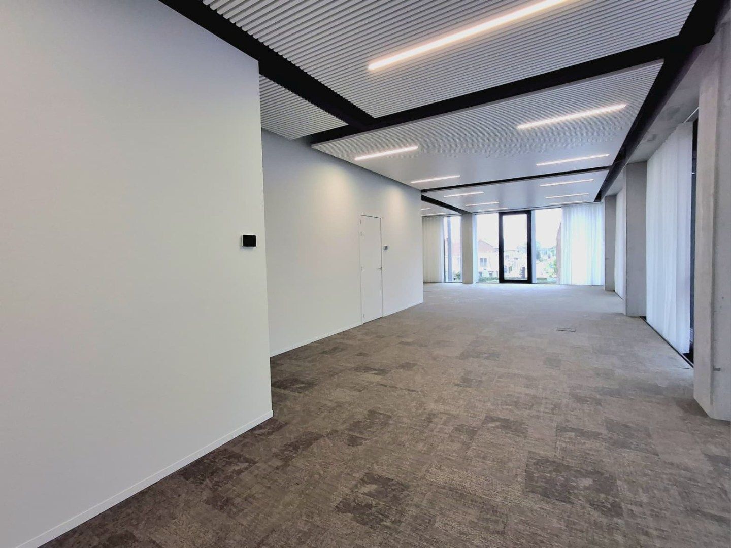 INSTAPKLAAR KANTOOR IN HARTJE TIELT foto 4