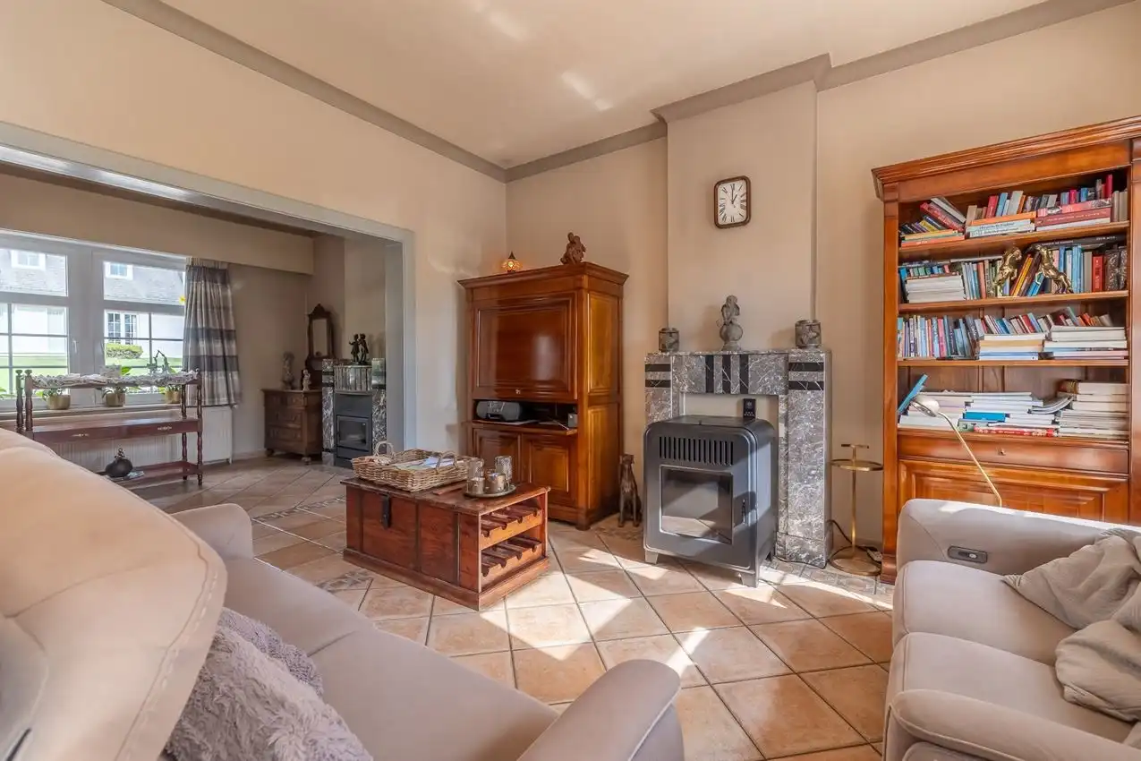 Karaktervolle en instapklare woning met zonnige tuin nabij het Gras- en Crauwelsbos foto 11