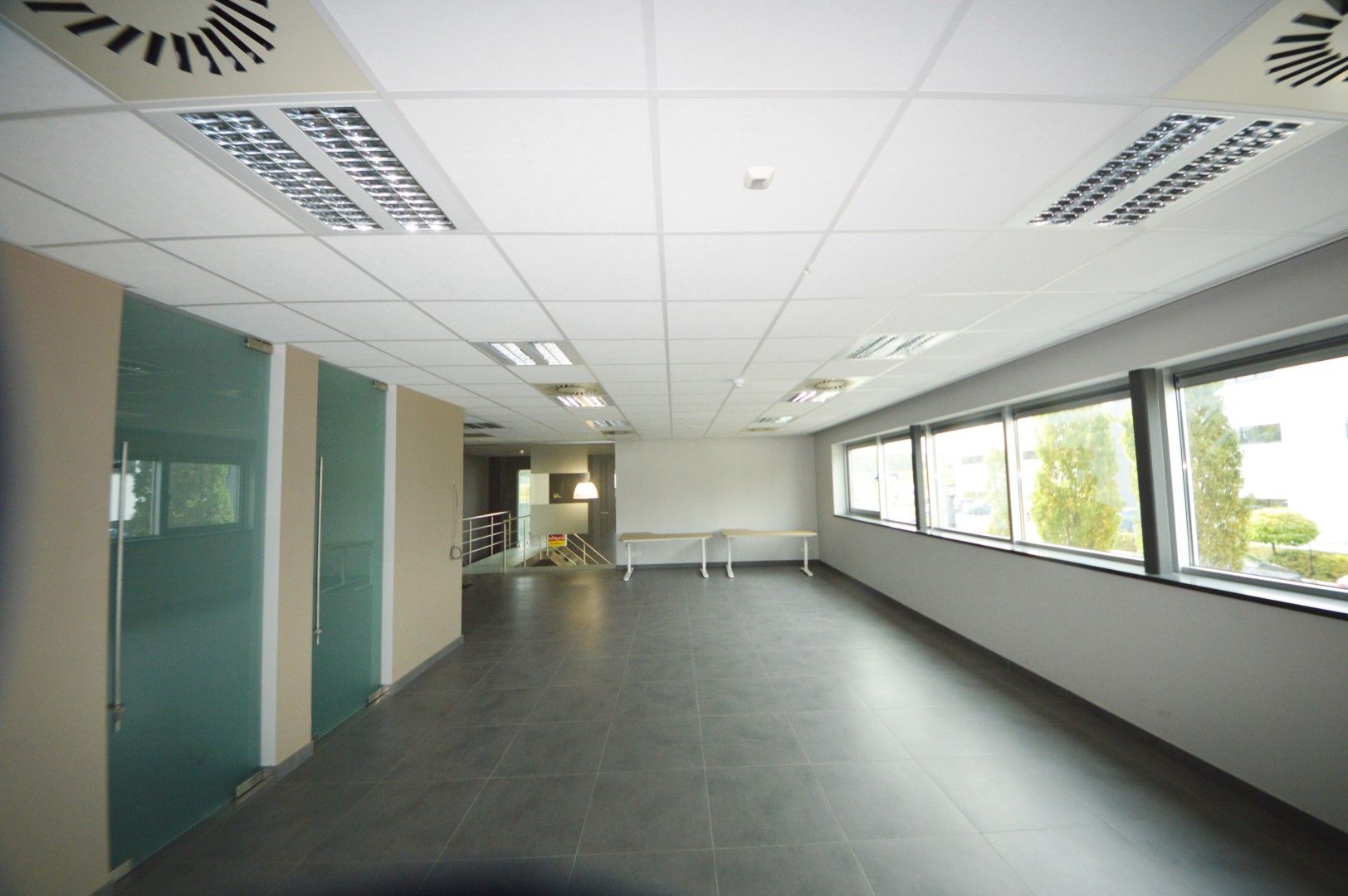 MODERN KANTOOR MET PARKING  foto 3