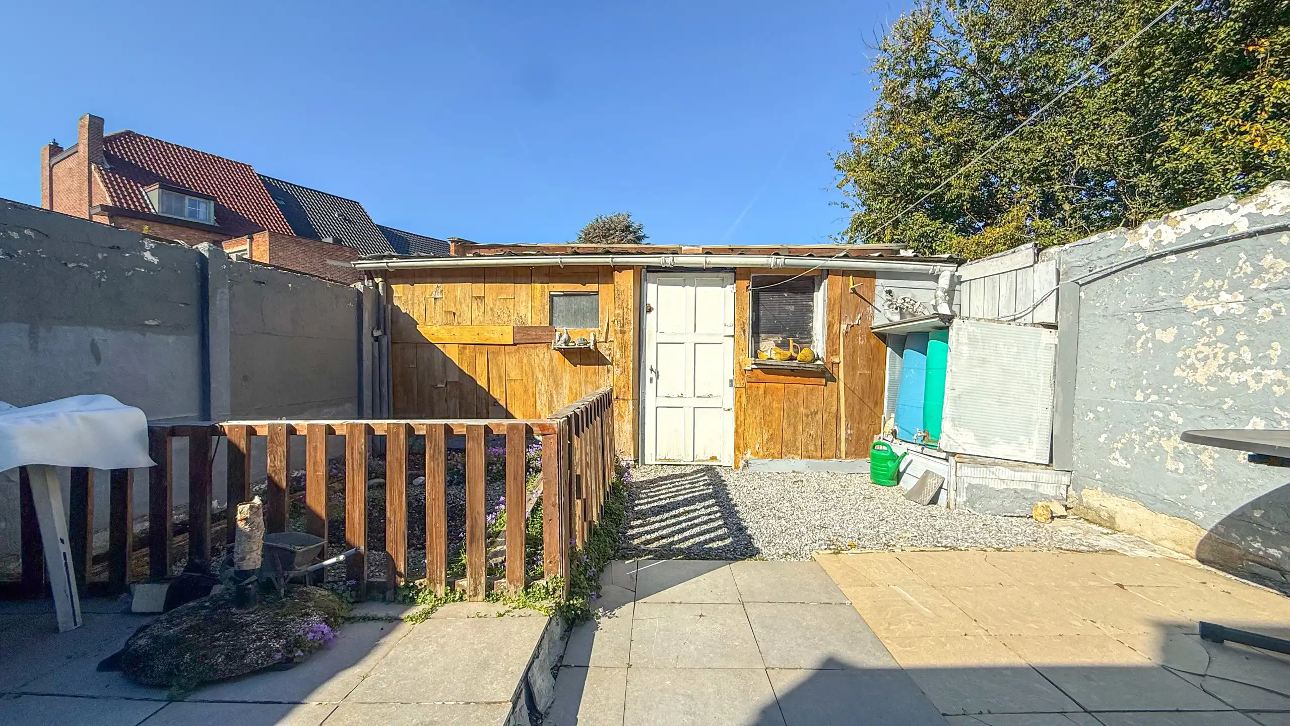 Op te frissen rijhuis met 3slpk + tuin in Sint-Truiden! foto 32