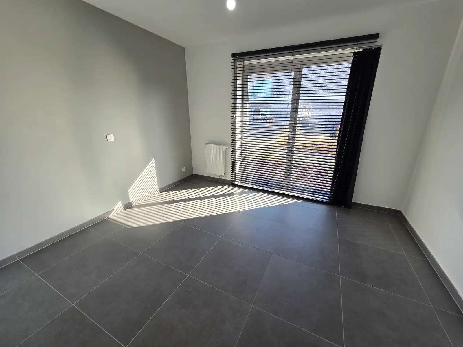 Instapklaar 1-slpk appartement met ondergrondse standplaats foto 11