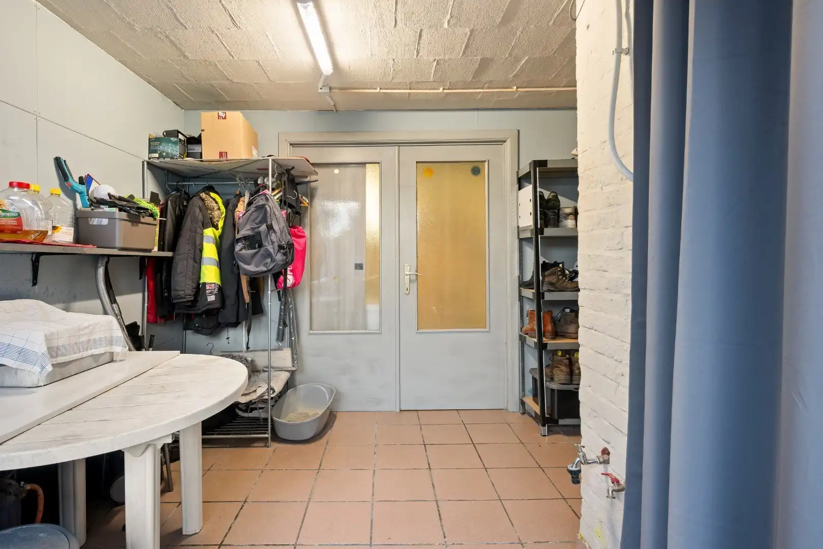 Instapklare halfopen woning met 5 slaapkamers, zonnige tuin en garage in Roeselare foto 14