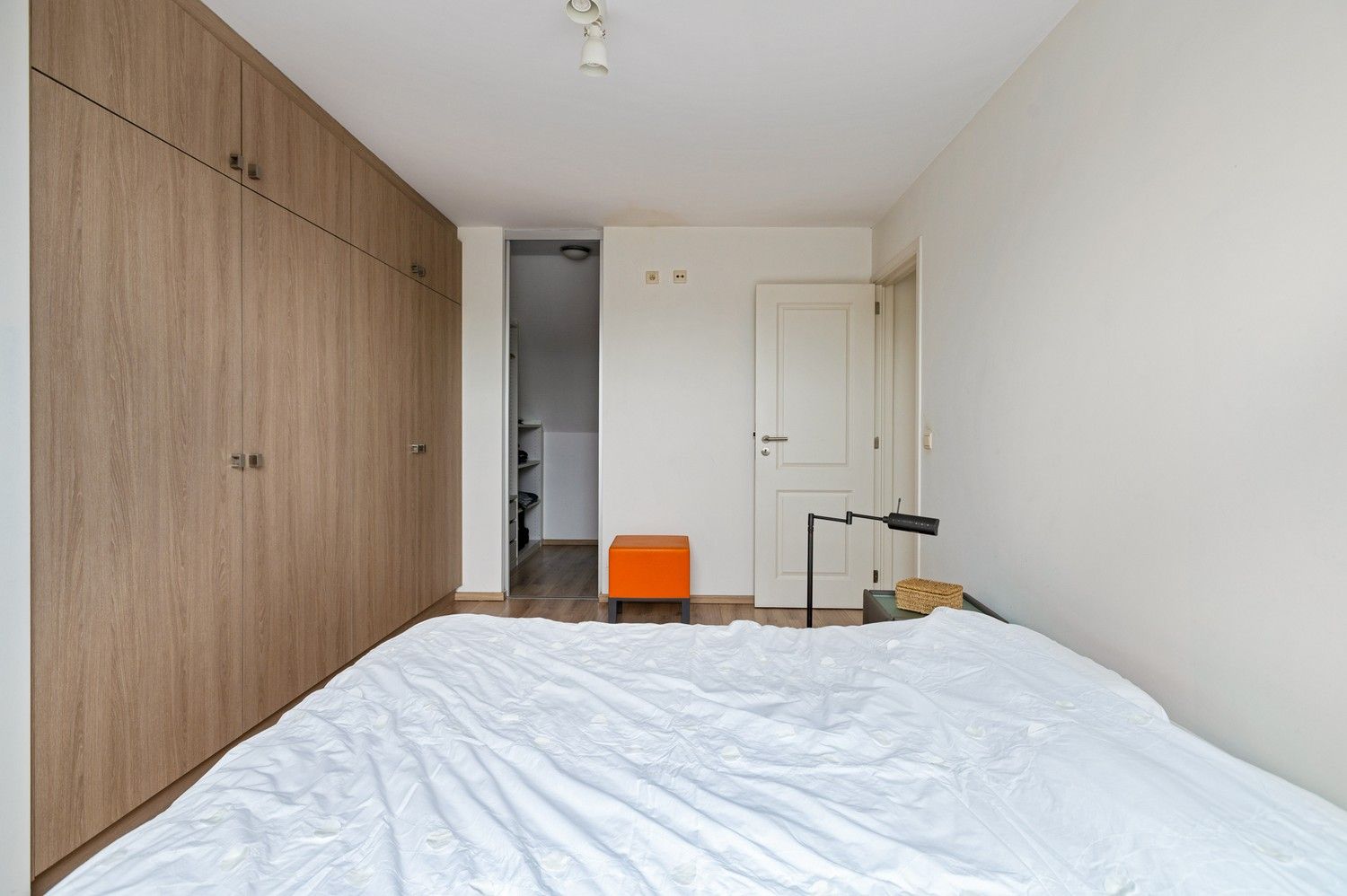 Ruim duplexappartement met 2 slaapkamers op toplocatie te Lint foto 13