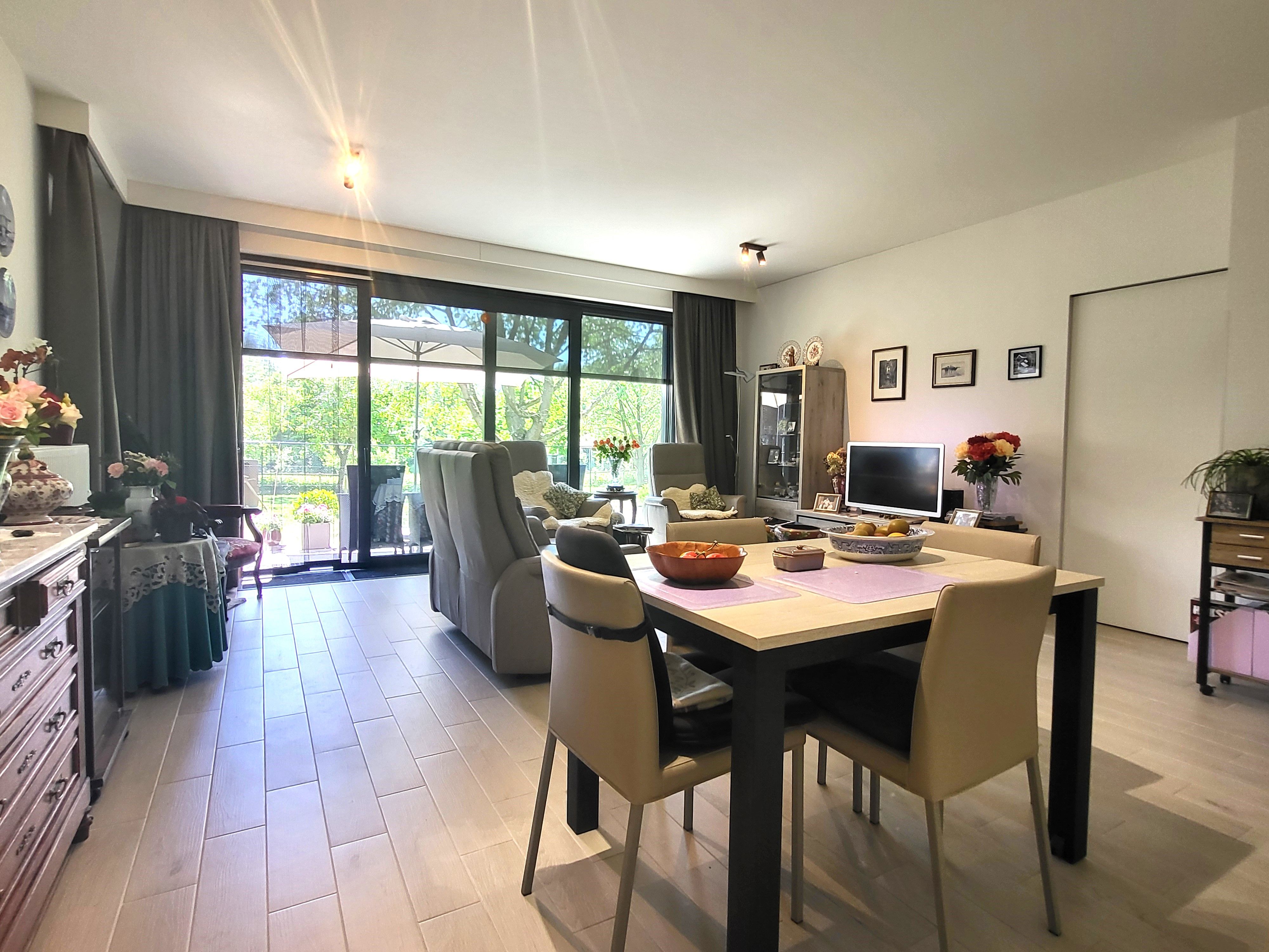 Prachtige assistentiewoning van 70m² met zonnig terras en gemeenschappelijke tuin, veel lichtinval! Ideale investering, verhuurd aan 26,21€/ dag.  foto 9