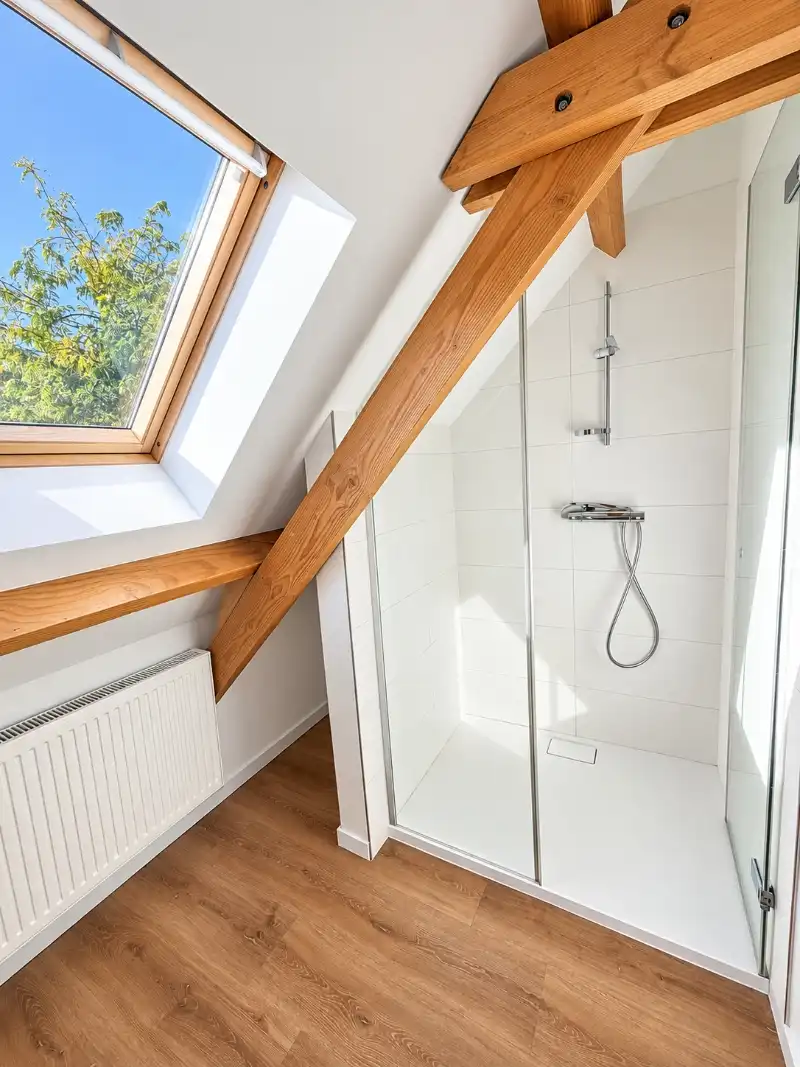 --- NIEUW --- Mooi duplex-appartement met 2 slaapkamers en zeer groot dakterras. foto 10